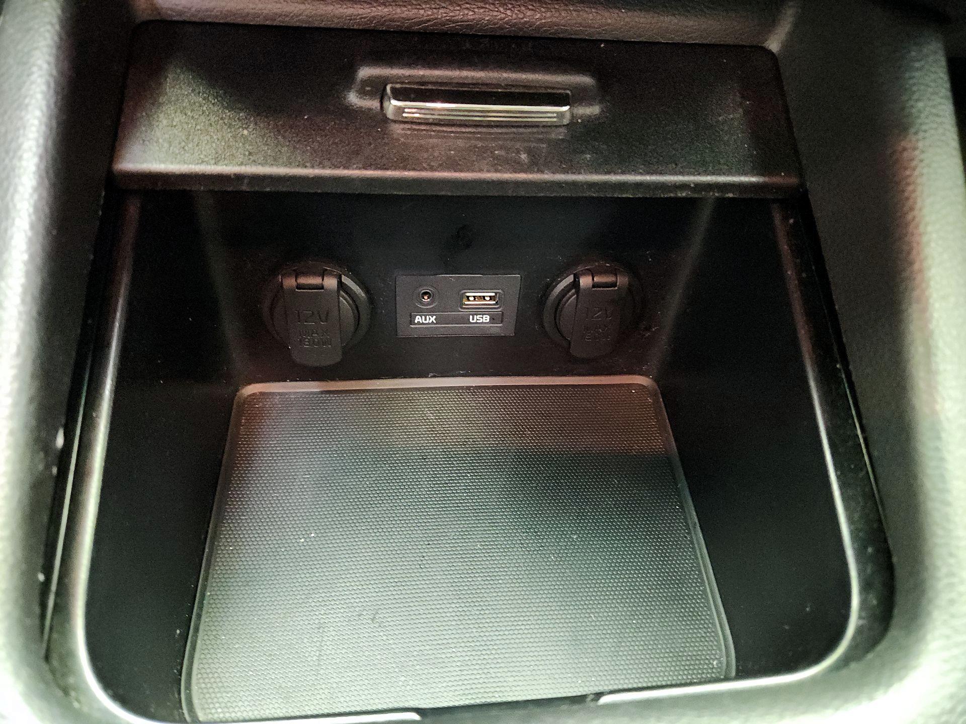 Thumbnail: 2015 Kia Forte - 17