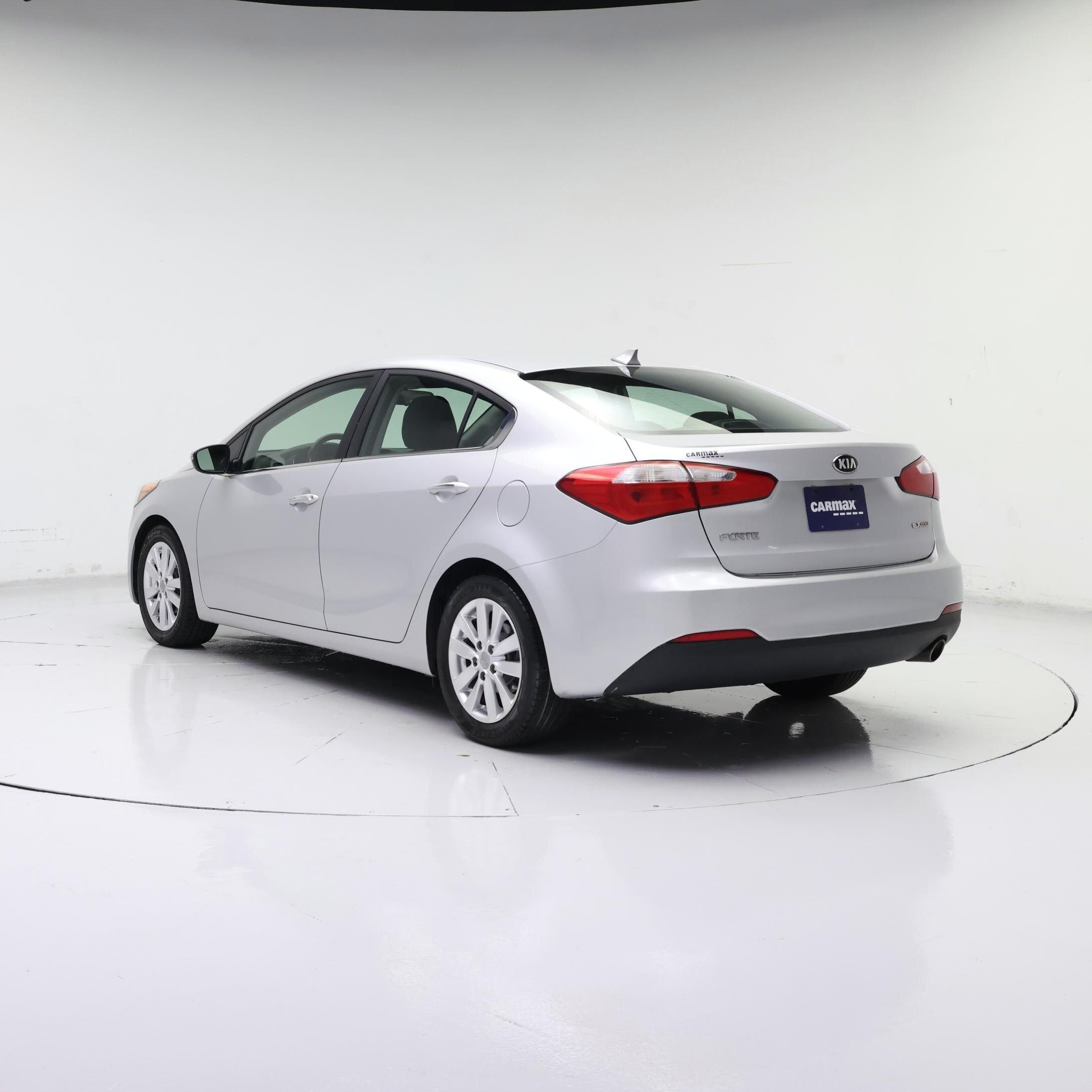 Thumbnail: 2015 Kia Forte - 2