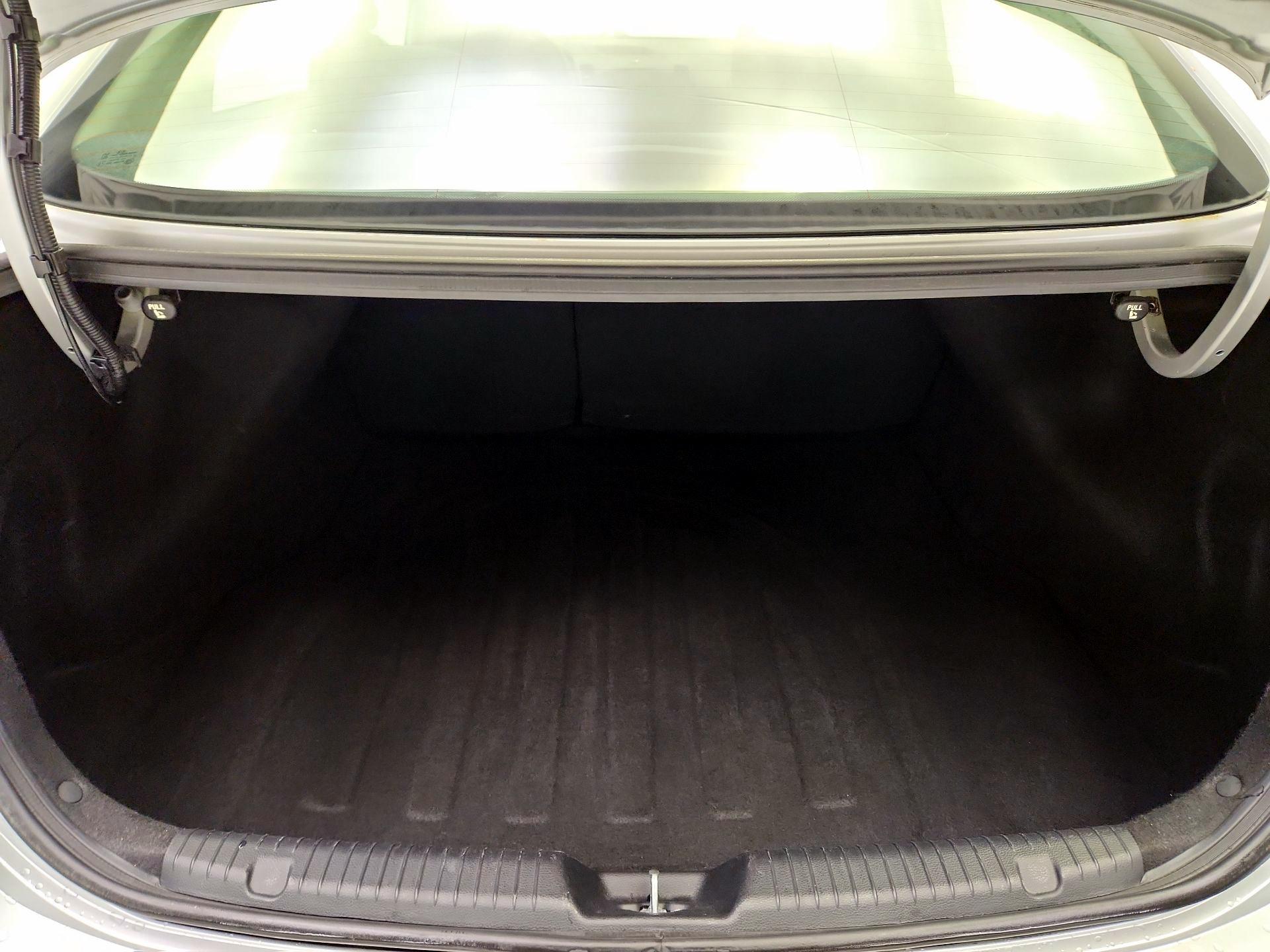 Thumbnail: 2015 Kia Forte - 19