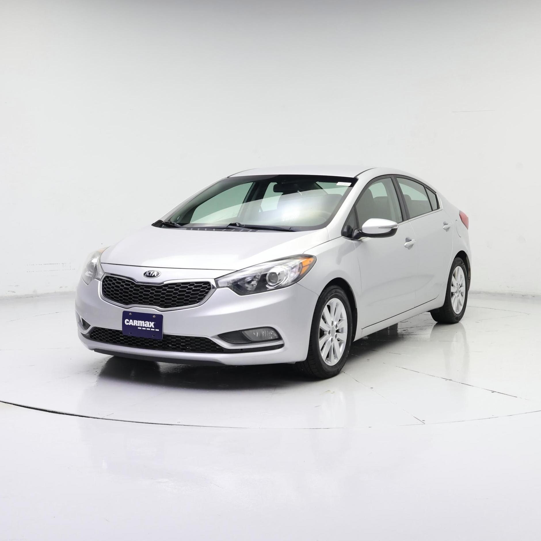 Thumbnail: 2015 Kia Forte - 4