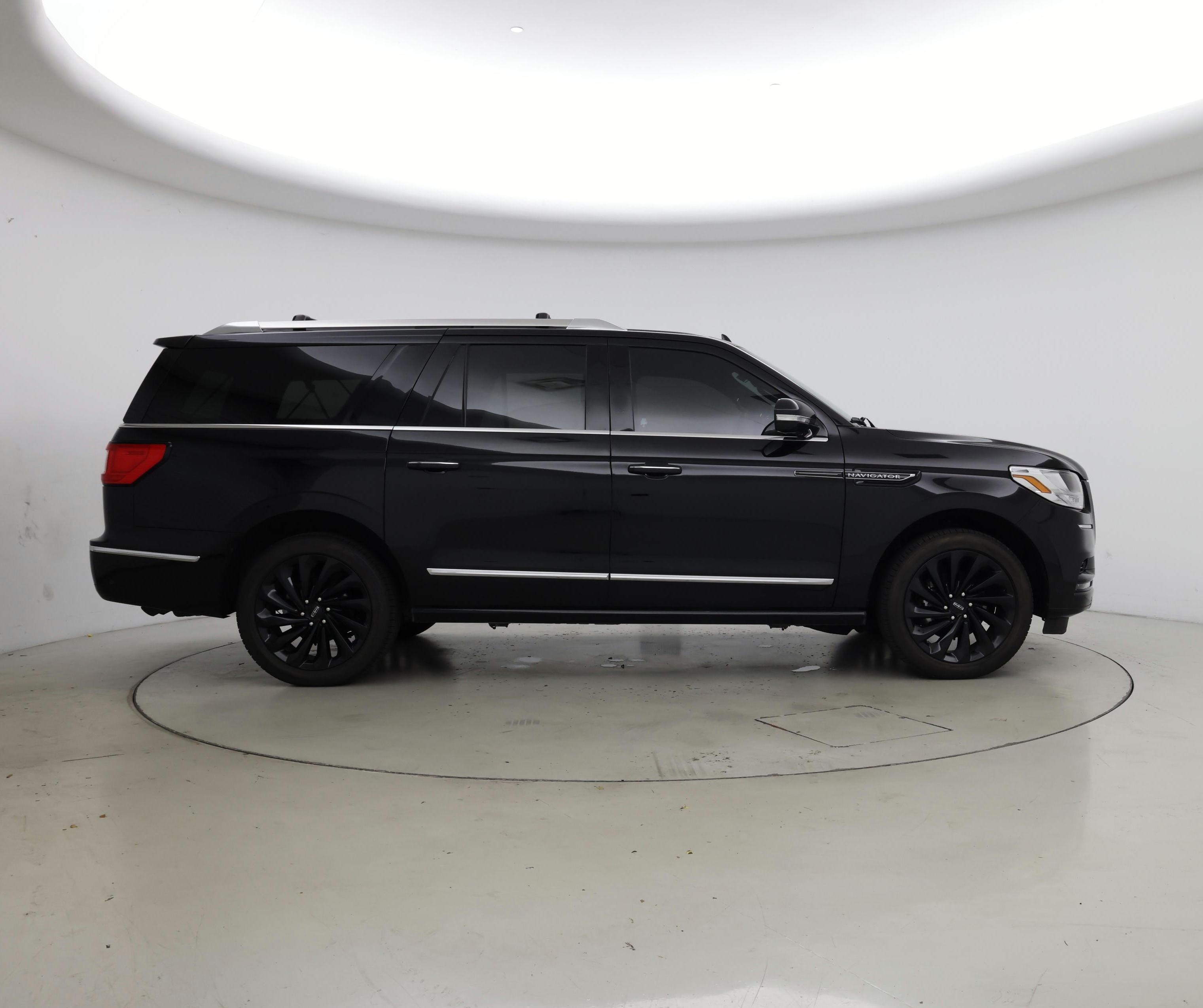 Thumbnail: 2020 Lincoln Navigator L - 7