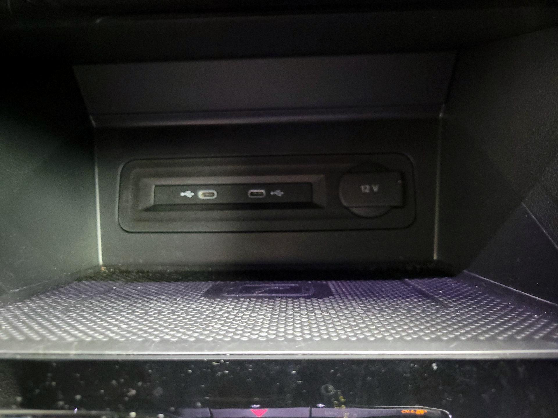 Thumbnail: 2023 Volkswagen Atlas - 19