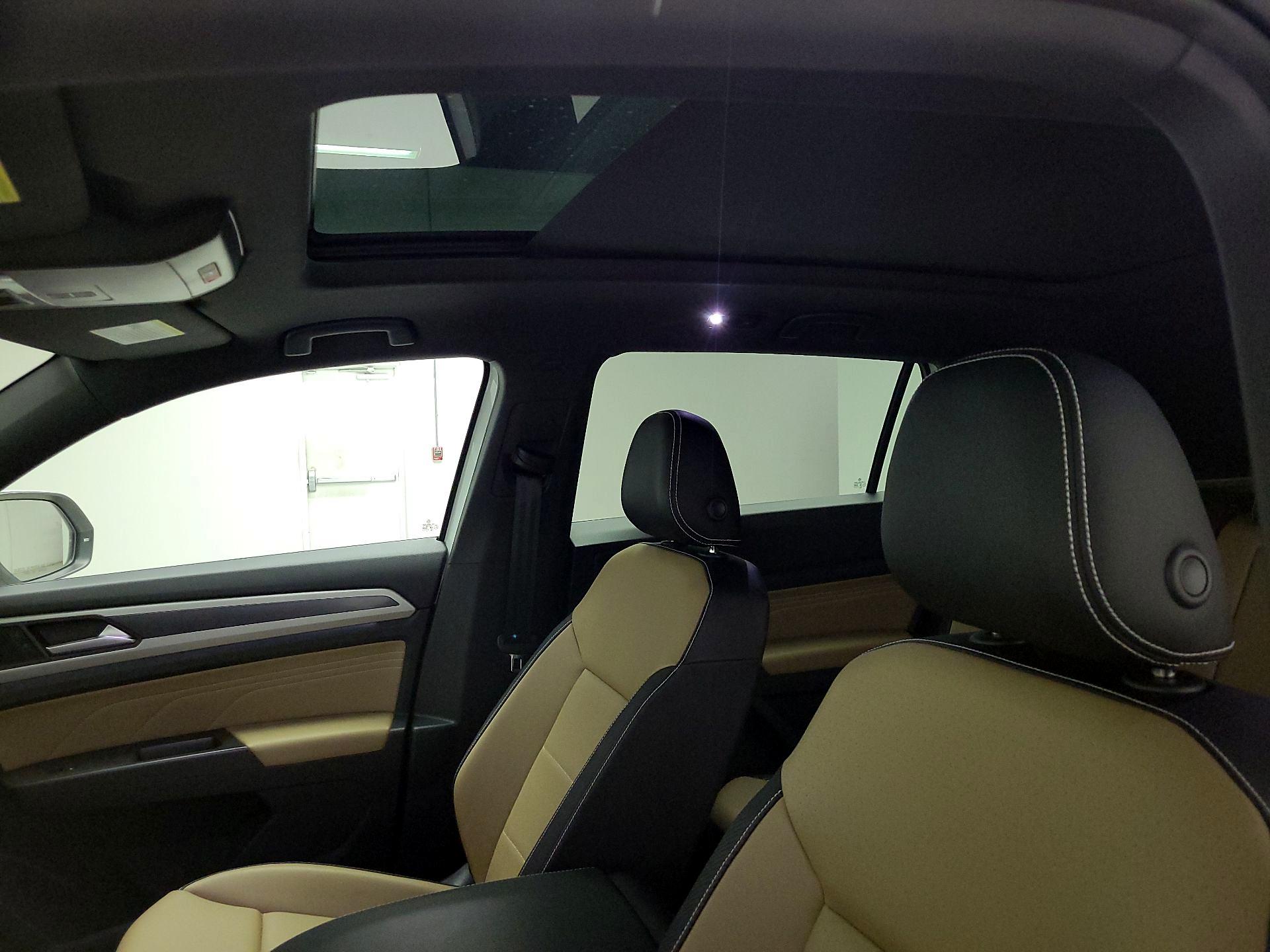 Thumbnail: 2023 Volkswagen Atlas - 20