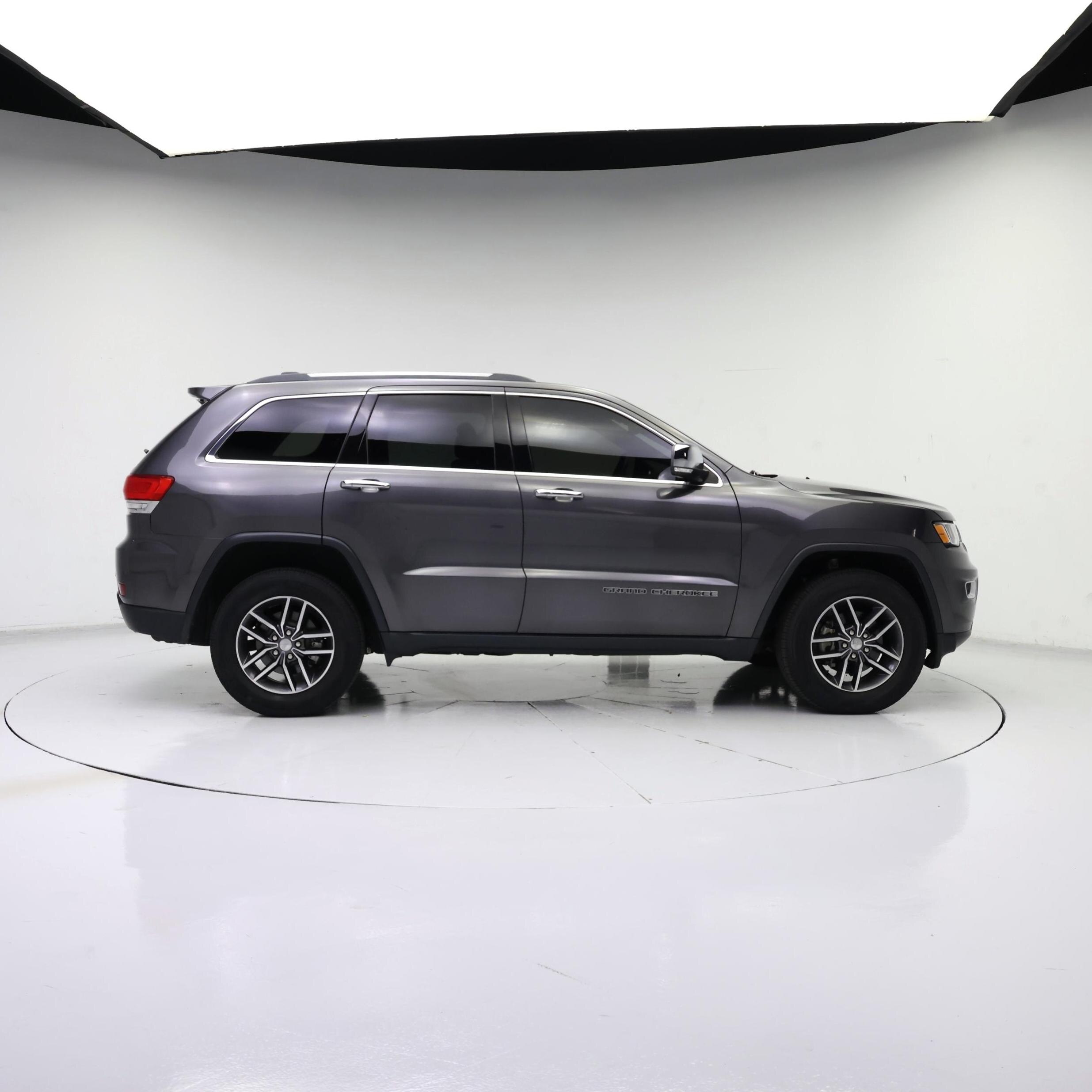 Thumbnail: 2018 Jeep Grand Cherokee - 7