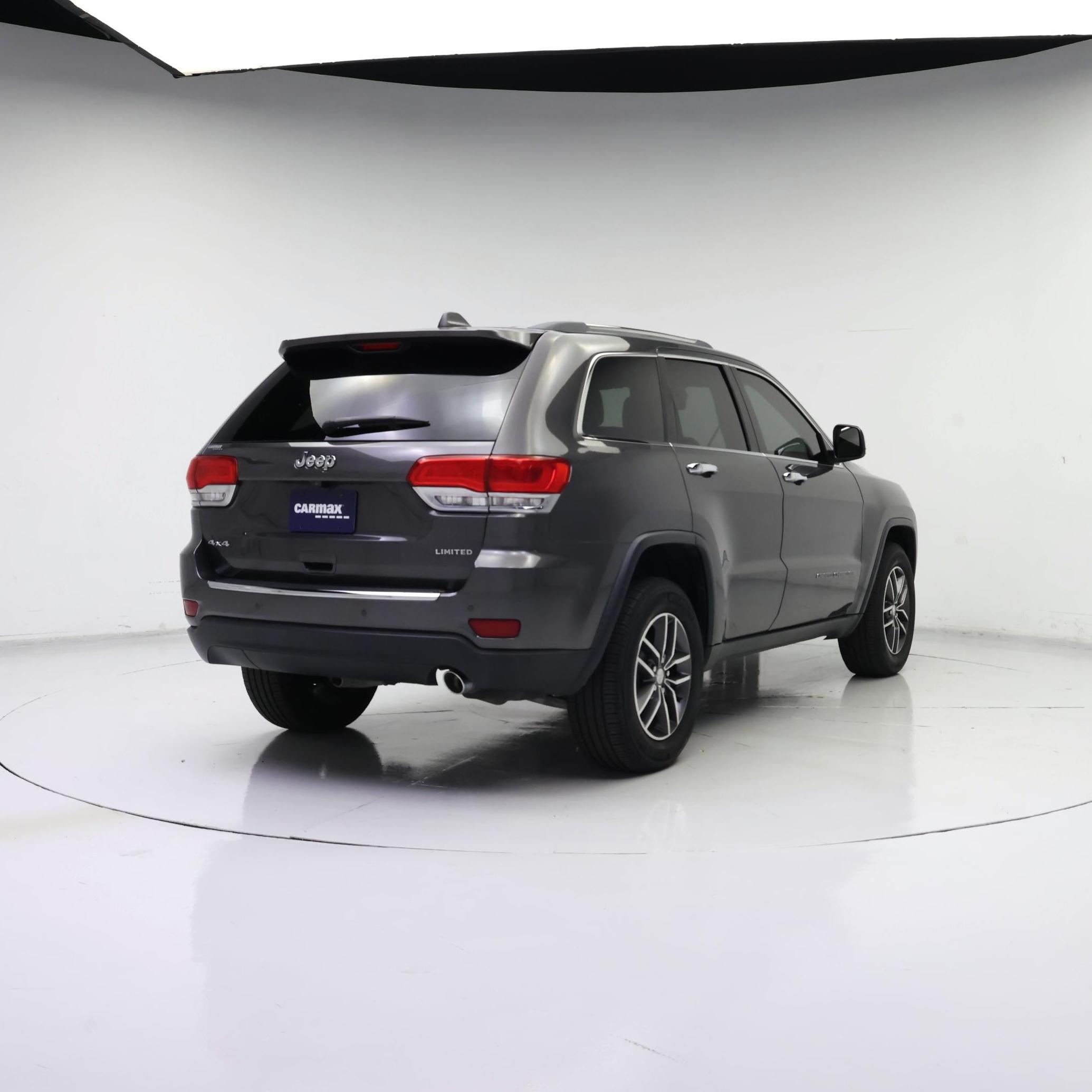 Thumbnail: 2018 Jeep Grand Cherokee - 8