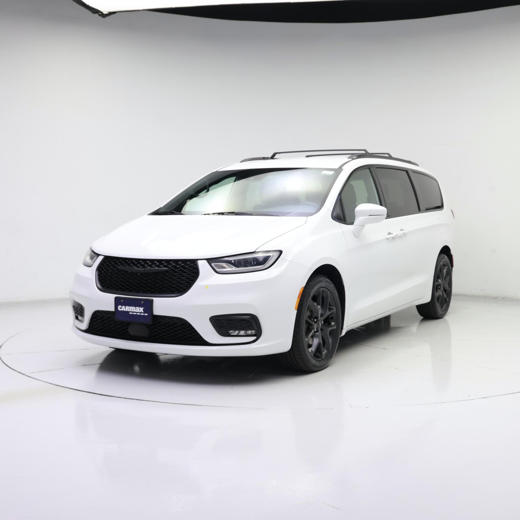 Thumbnail: 2021 Chrysler Pacifica - 4