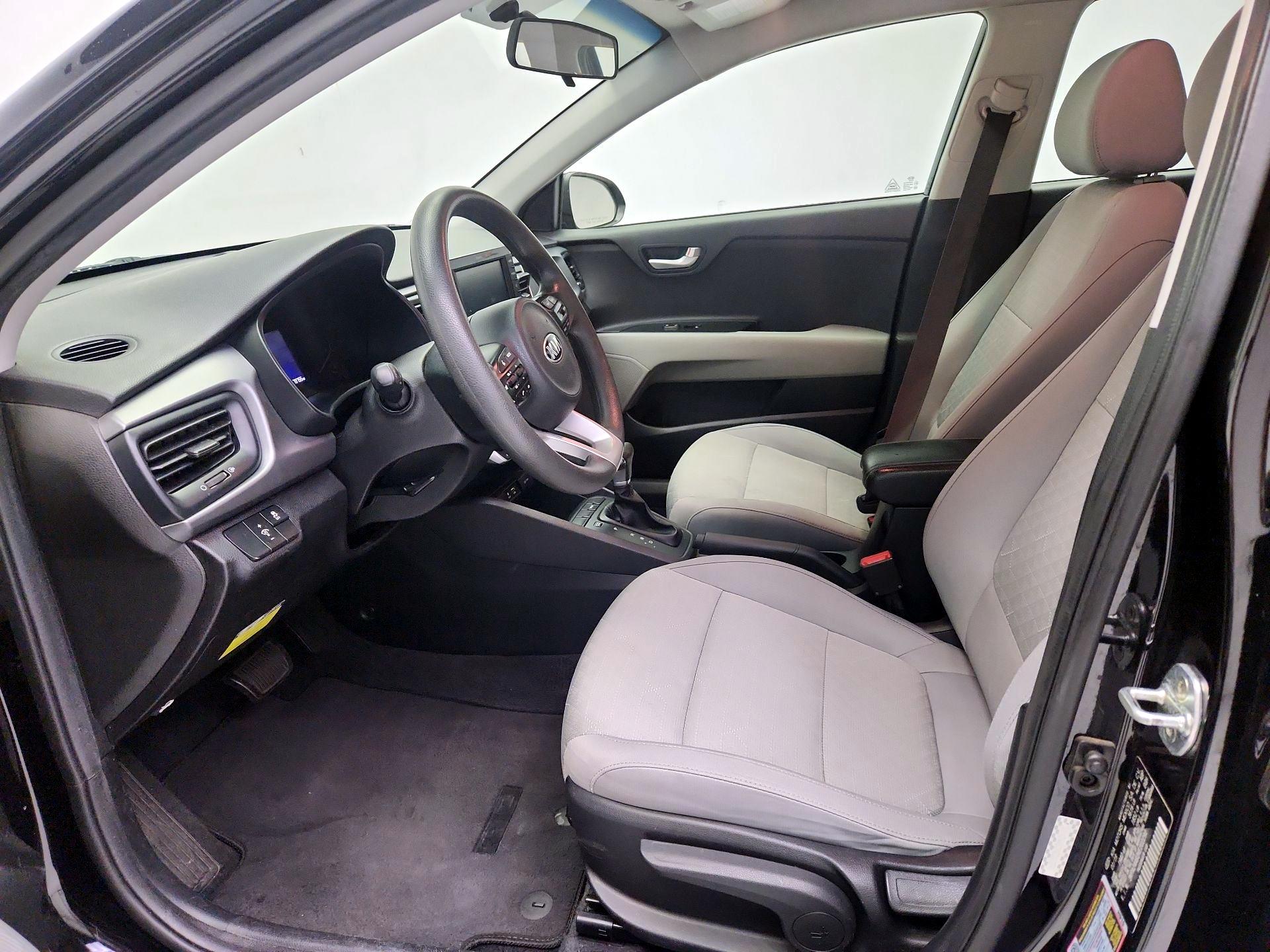 Thumbnail: 2019 Kia Rio - 11