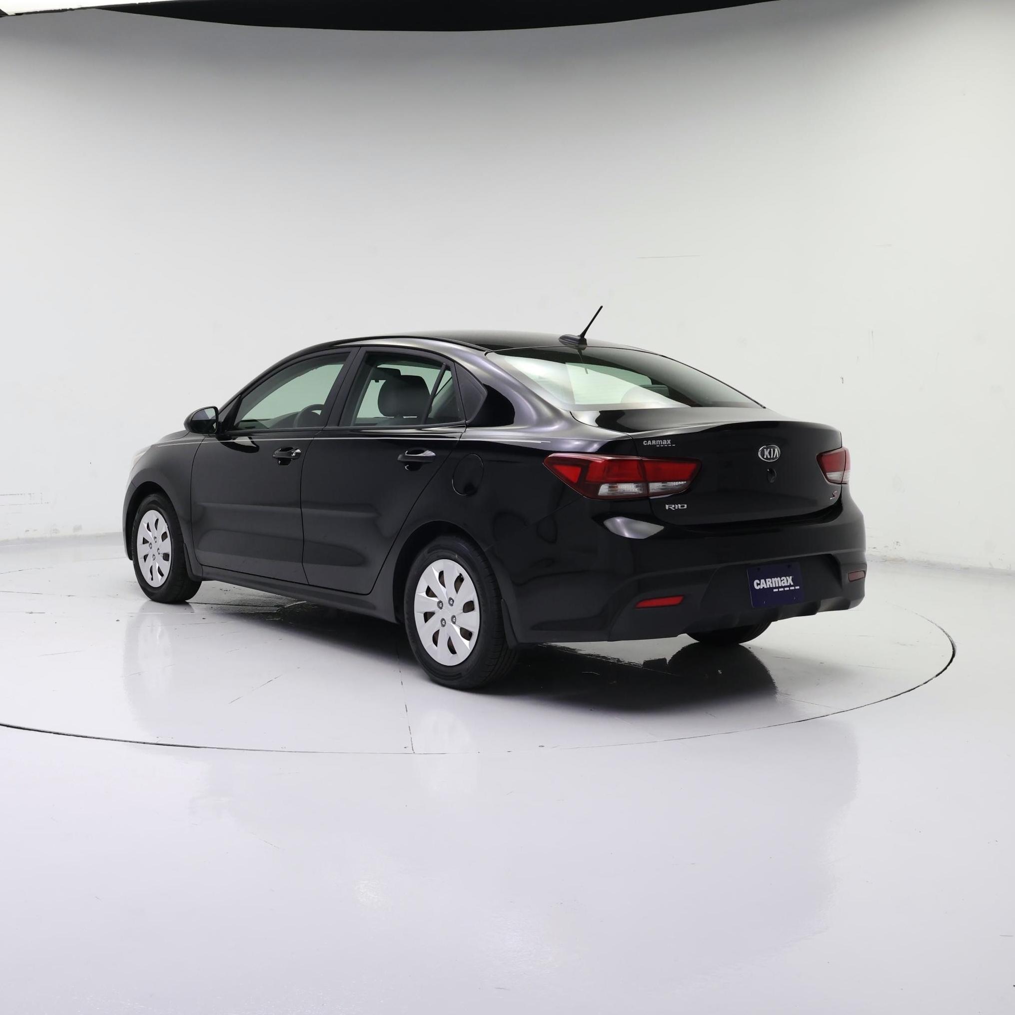 Thumbnail: 2019 Kia Rio - 2