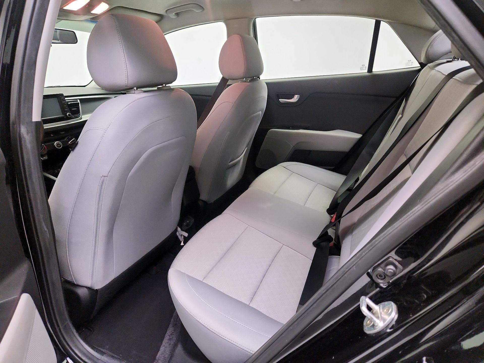 Thumbnail: 2019 Kia Rio - 19