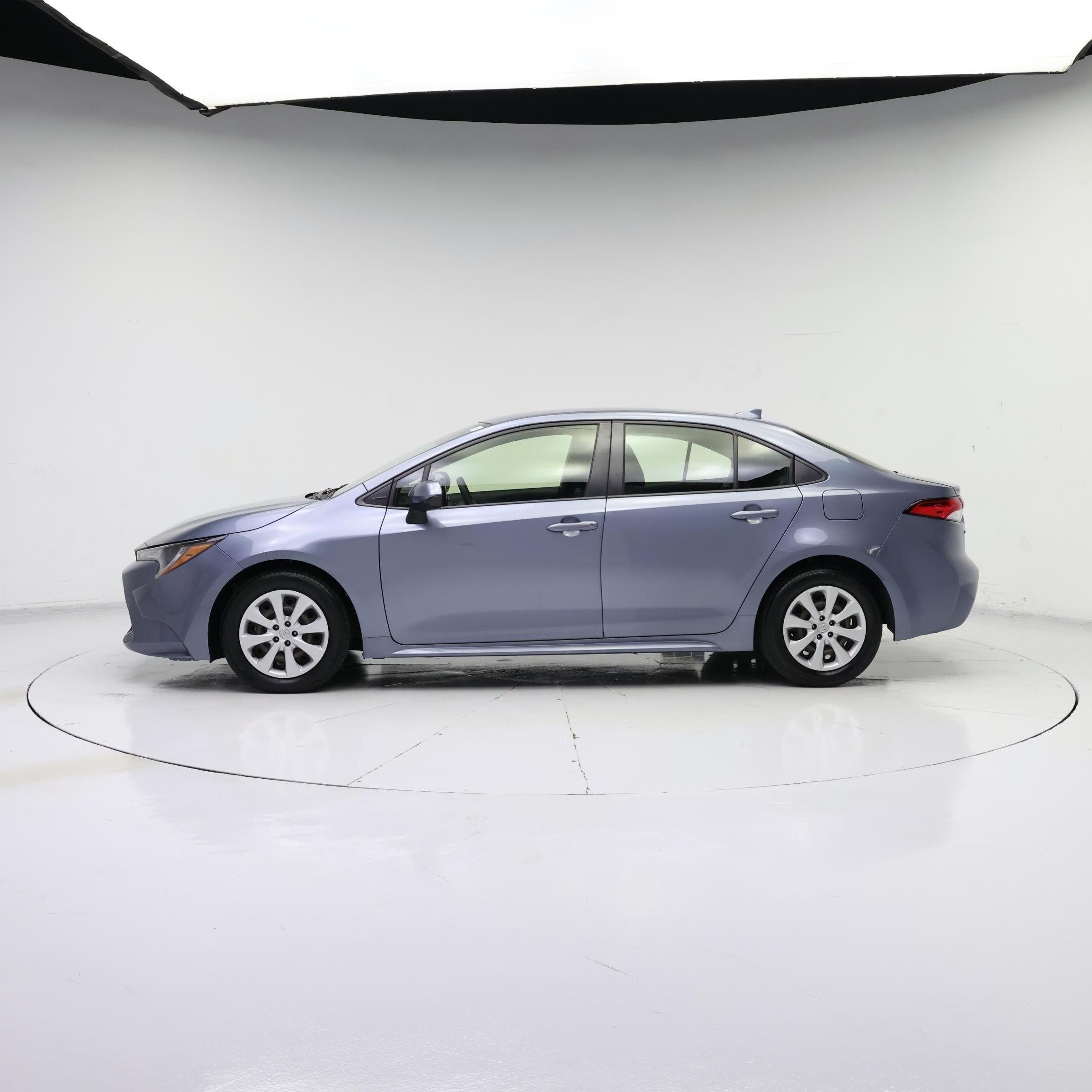 Thumbnail: 2022 Toyota Corolla - 3