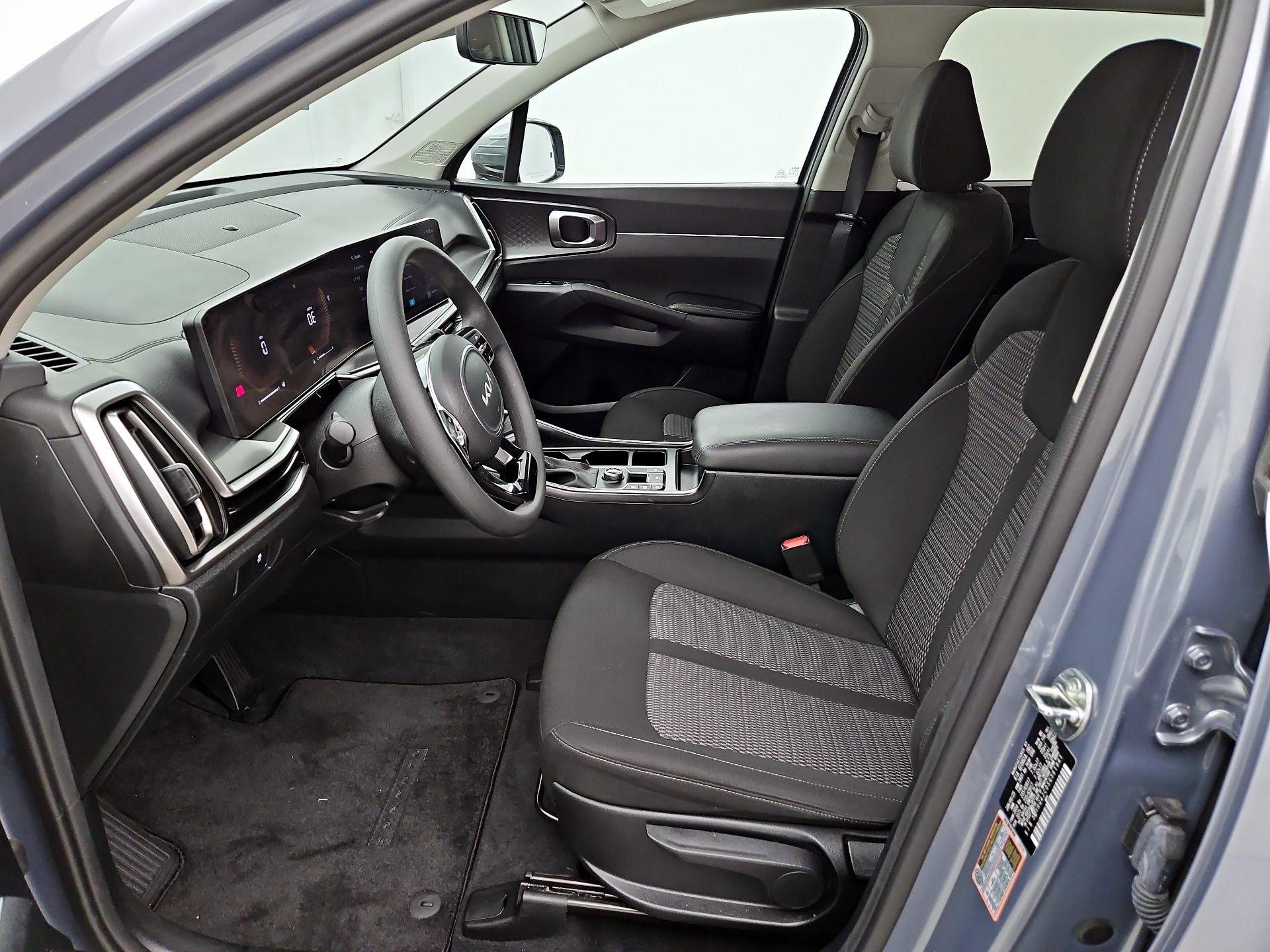 Thumbnail: 2025 Kia Sorento - 11