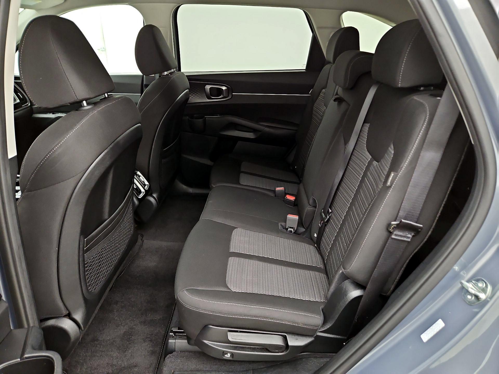 Thumbnail: 2025 Kia Sorento - 19