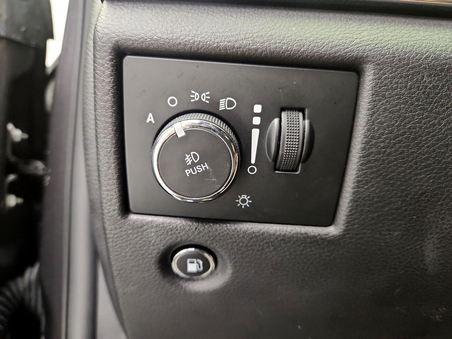 Thumbnail: 2018 Jeep Grand Cherokee - 13