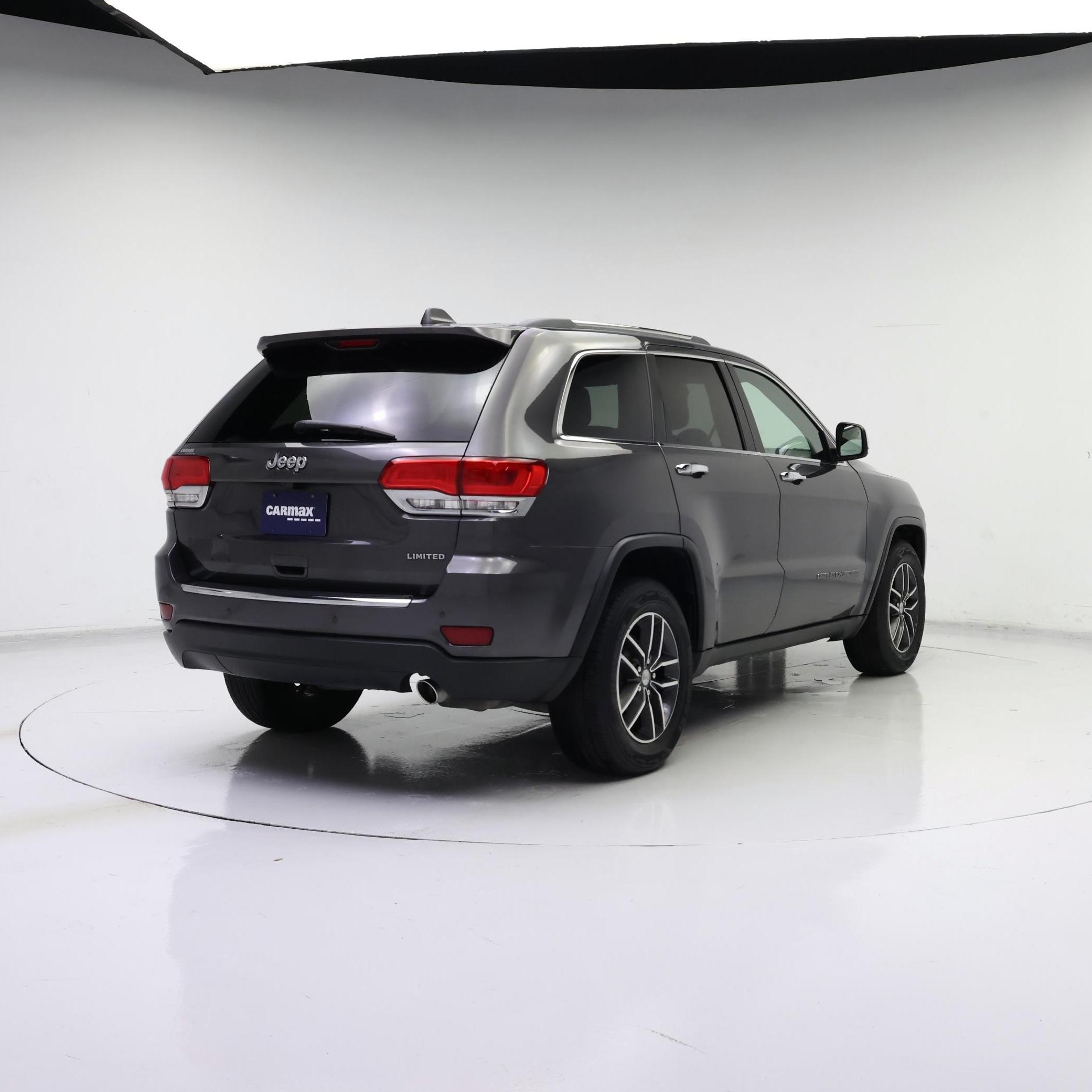Thumbnail: 2018 Jeep Grand Cherokee - 8