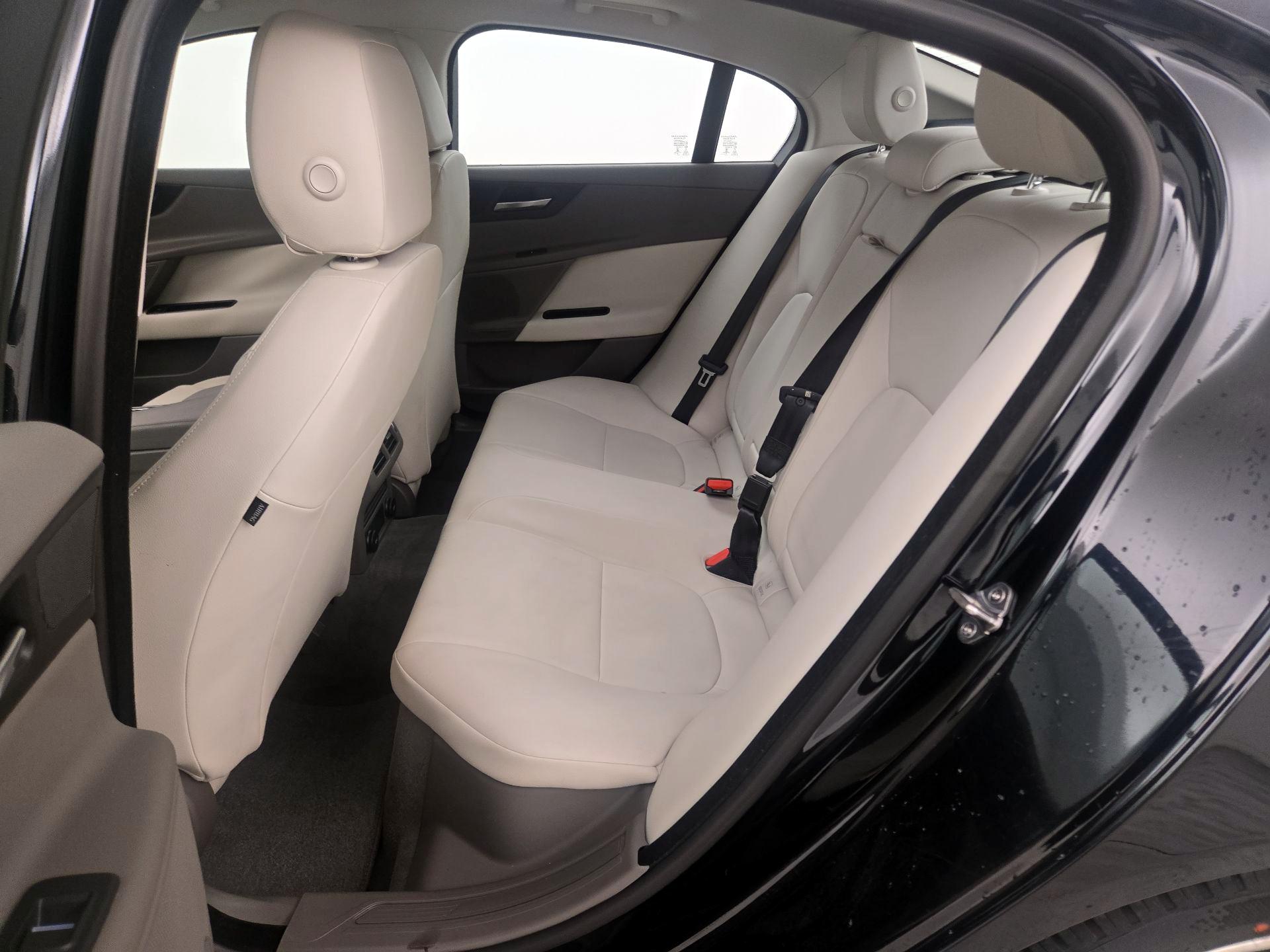 Thumbnail: 2017 Jaguar XE - 20