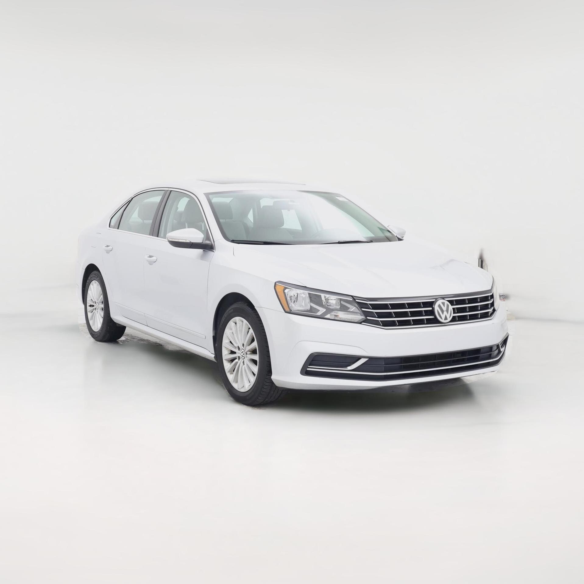 Thumbnail: 2016 Volkswagen Passat - 1