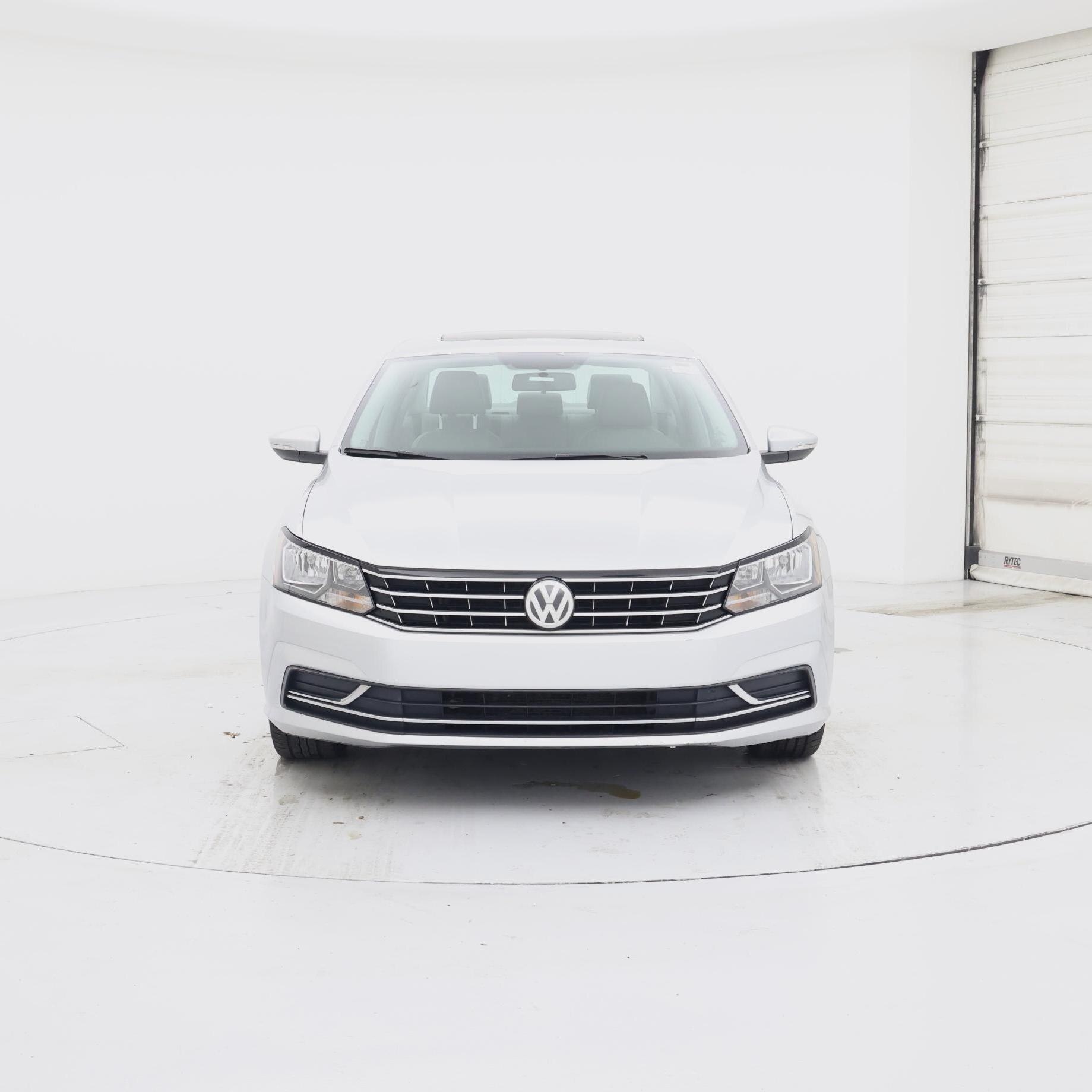 Thumbnail: 2016 Volkswagen Passat - 5