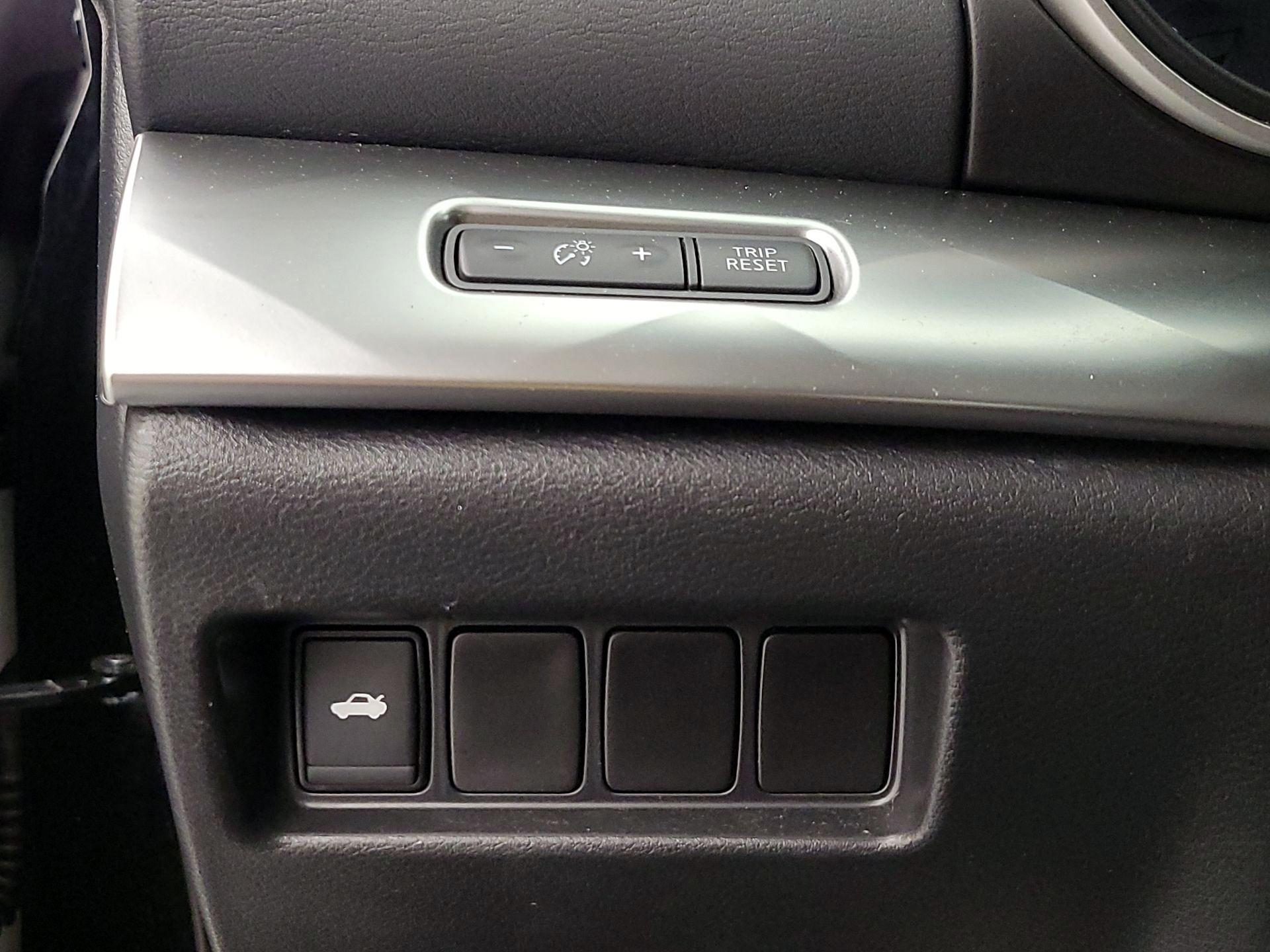 Thumbnail: 2020 Nissan Maxima - 13