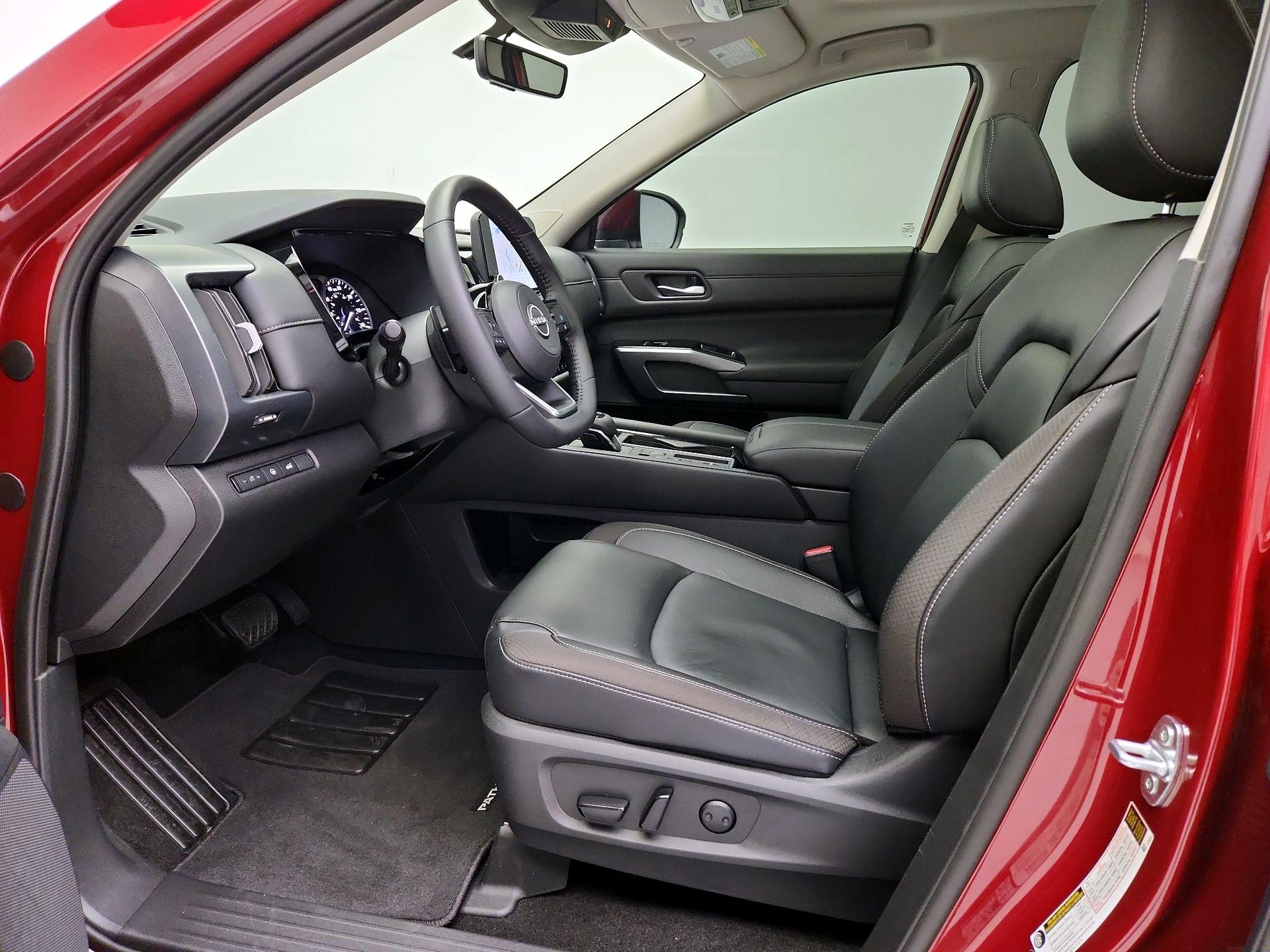 Thumbnail: 2025 Nissan Pathfinder - 11