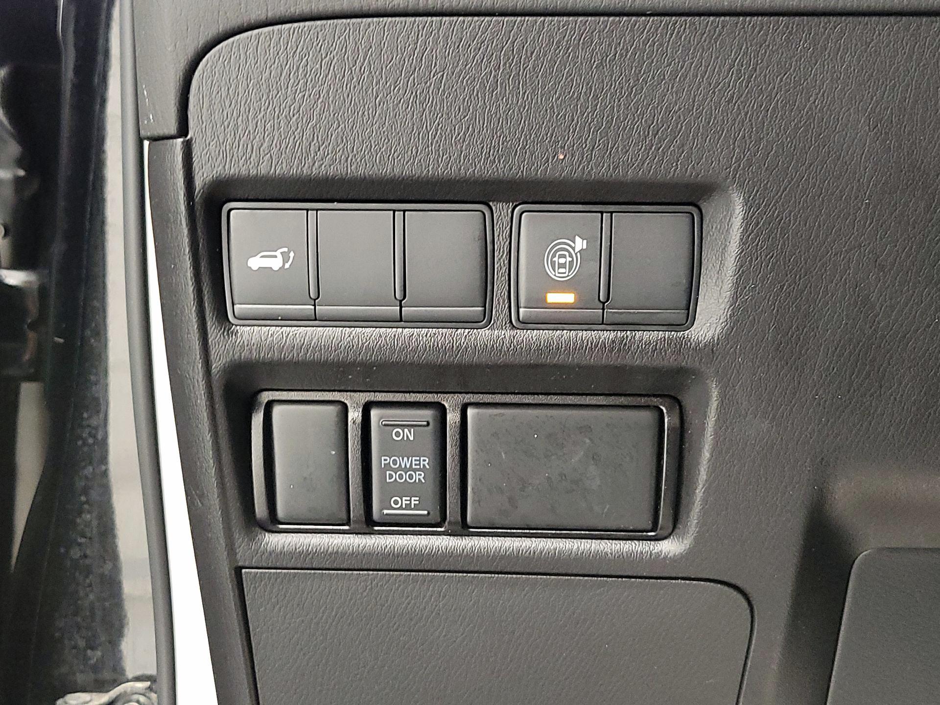 Thumbnail: 2022 Nissan Armada - 13