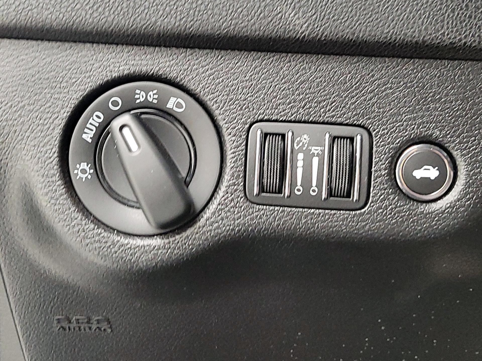 Thumbnail: 2022 Dodge Charger - 13