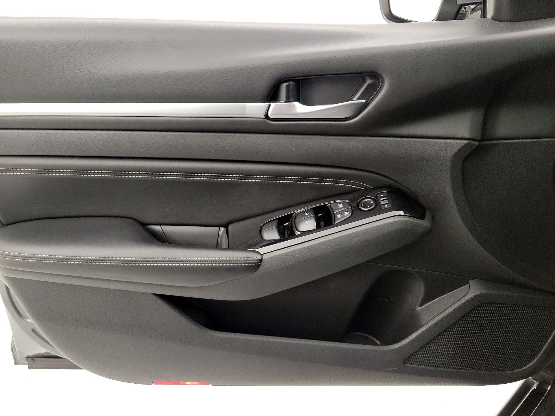 Thumbnail: 2021 Nissan Altima - 12