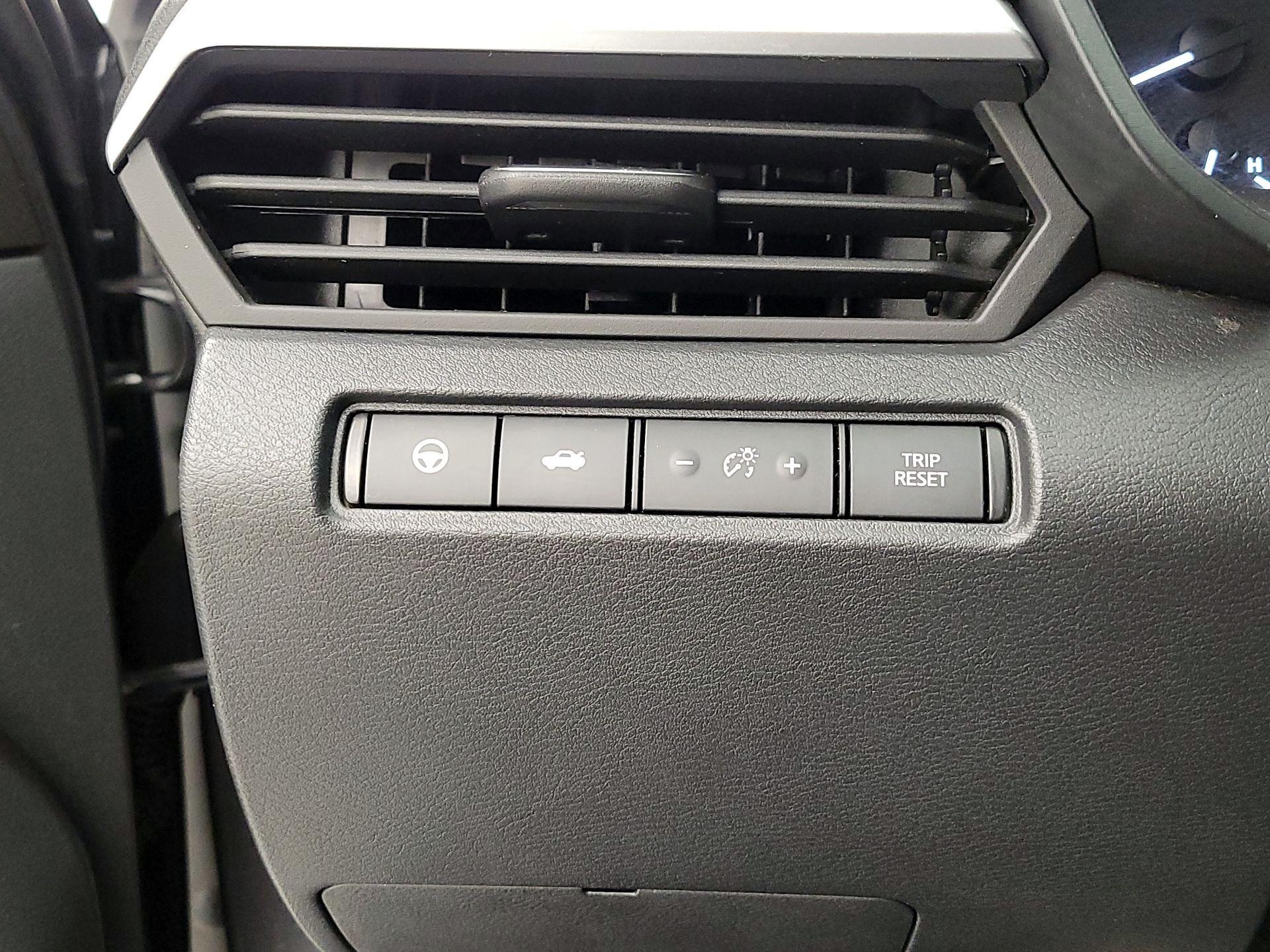 Thumbnail: 2021 Nissan Altima - 13