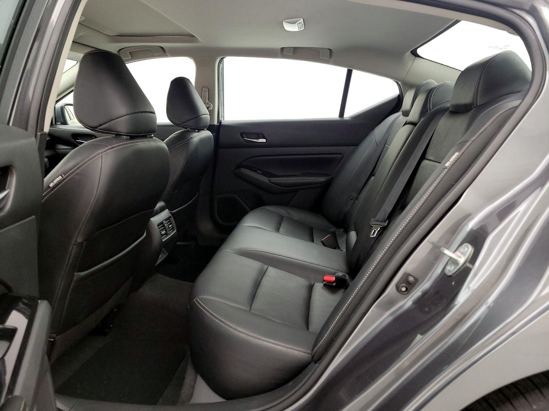 Thumbnail: 2021 Nissan Altima - 19