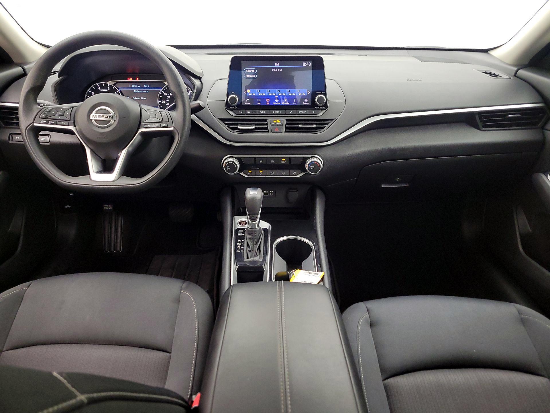 Thumbnail: 2021 Nissan Altima - 9