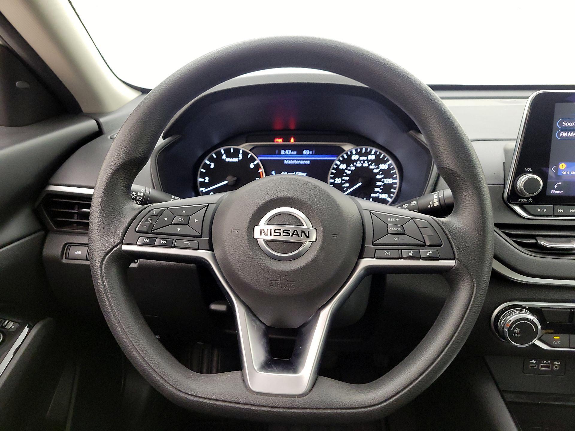 Thumbnail: 2021 Nissan Altima - 10