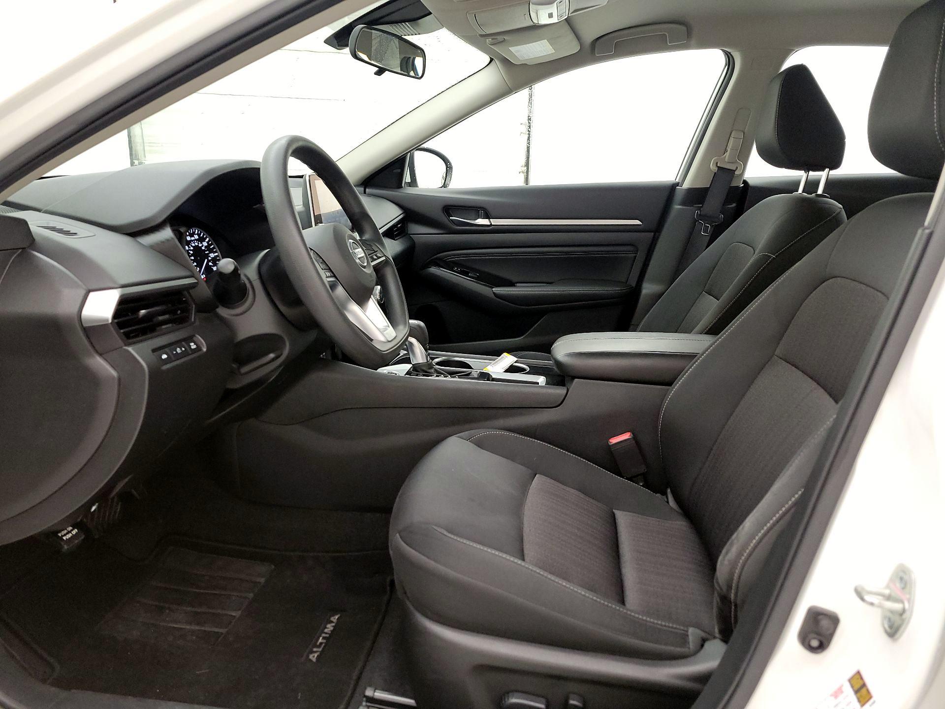 Thumbnail: 2021 Nissan Altima - 11