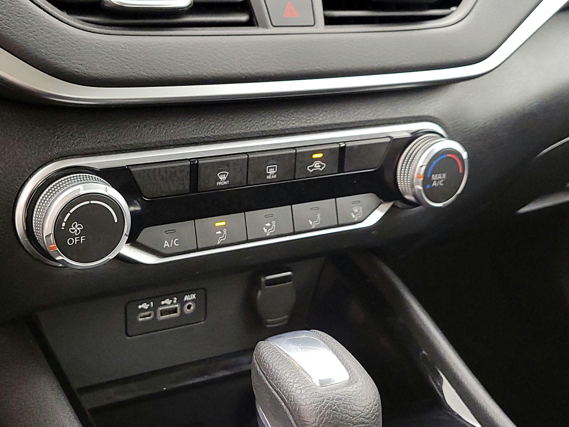 Thumbnail: 2021 Nissan Altima - 16