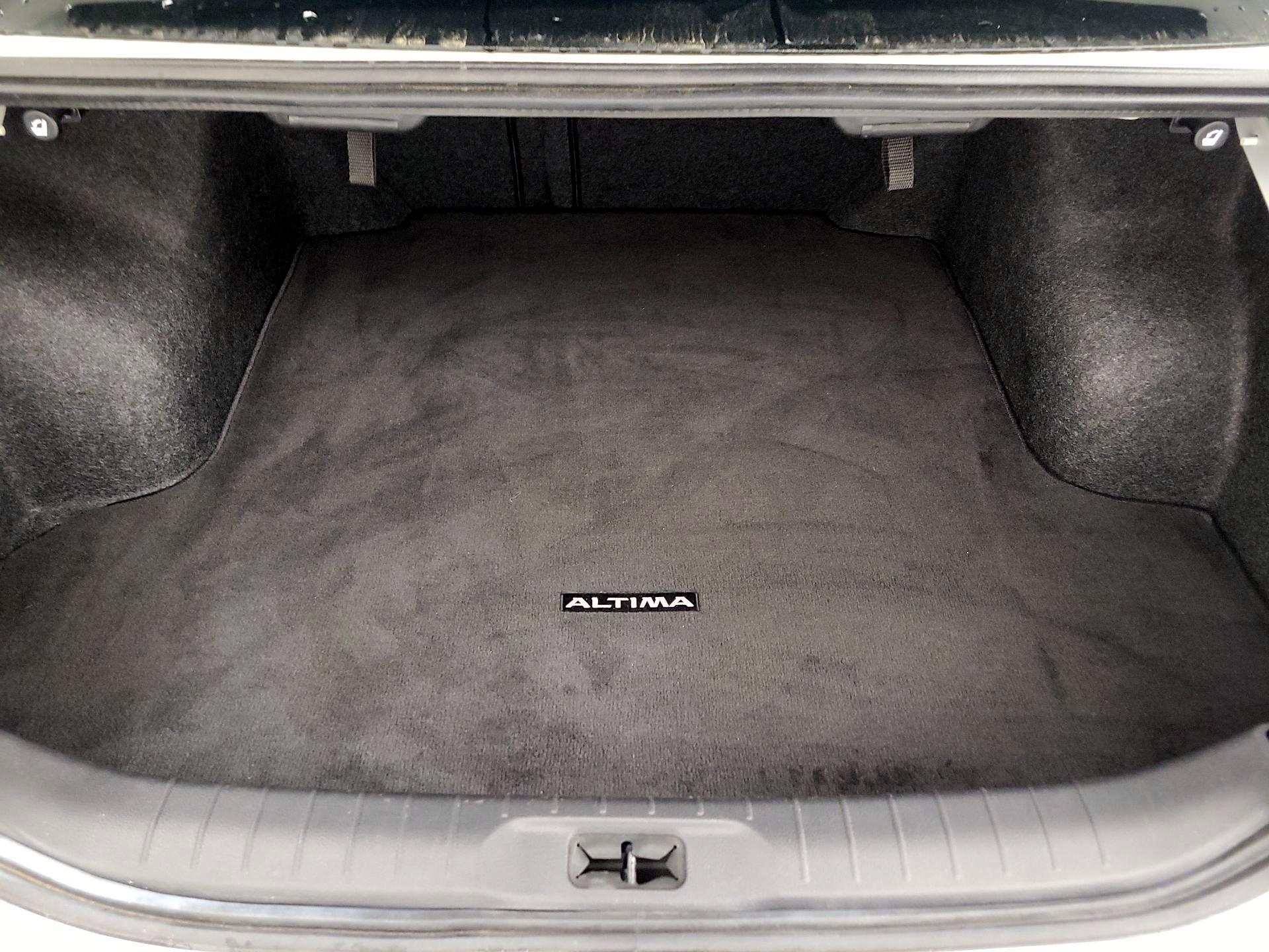 Thumbnail: 2021 Nissan Altima - 20