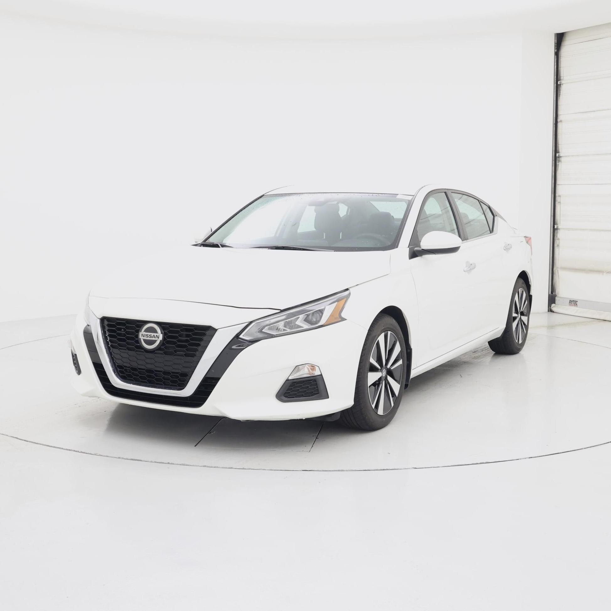 Thumbnail: 2021 Nissan Altima - 4