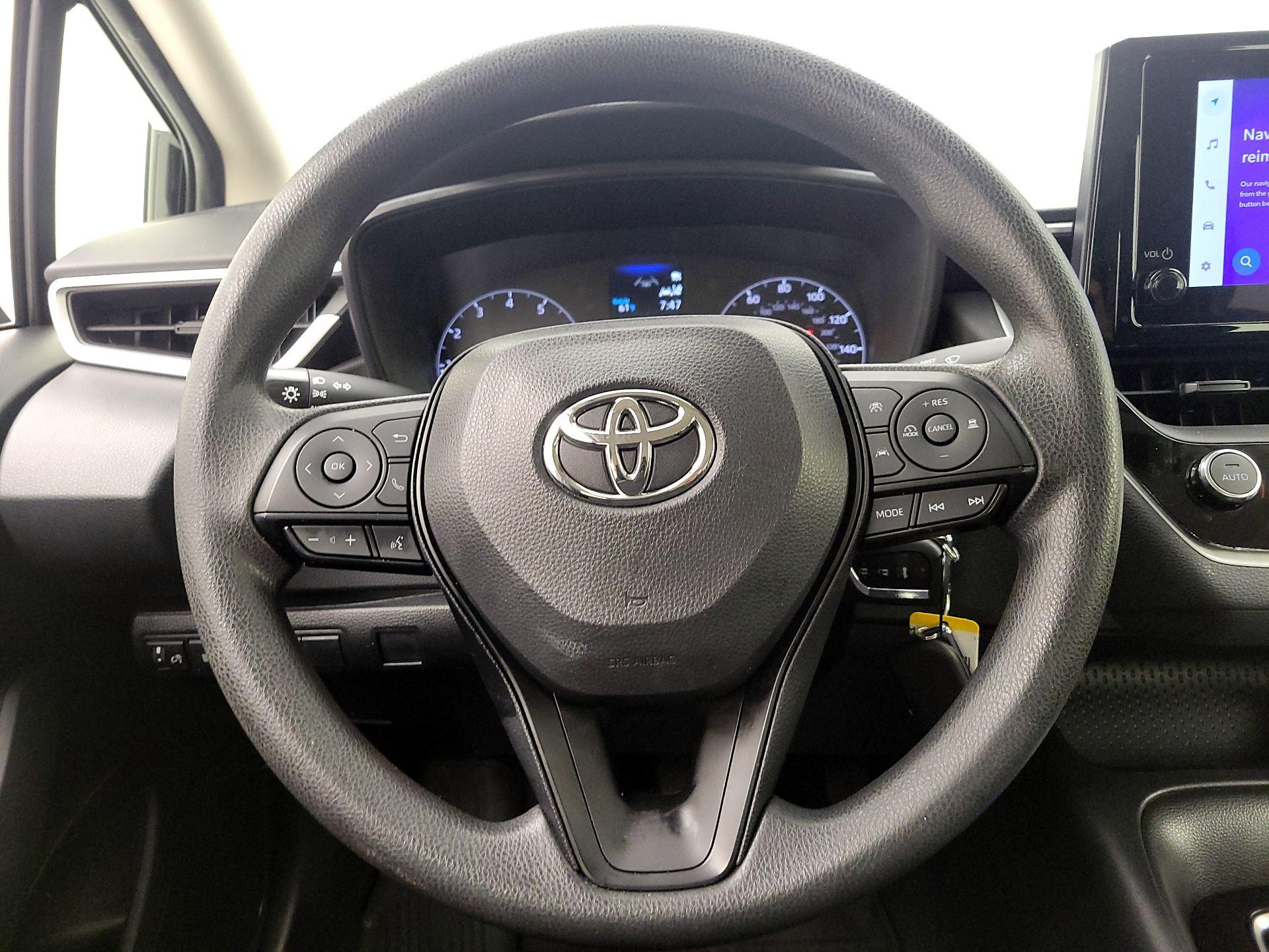 Thumbnail: 2023 Toyota Corolla - 10