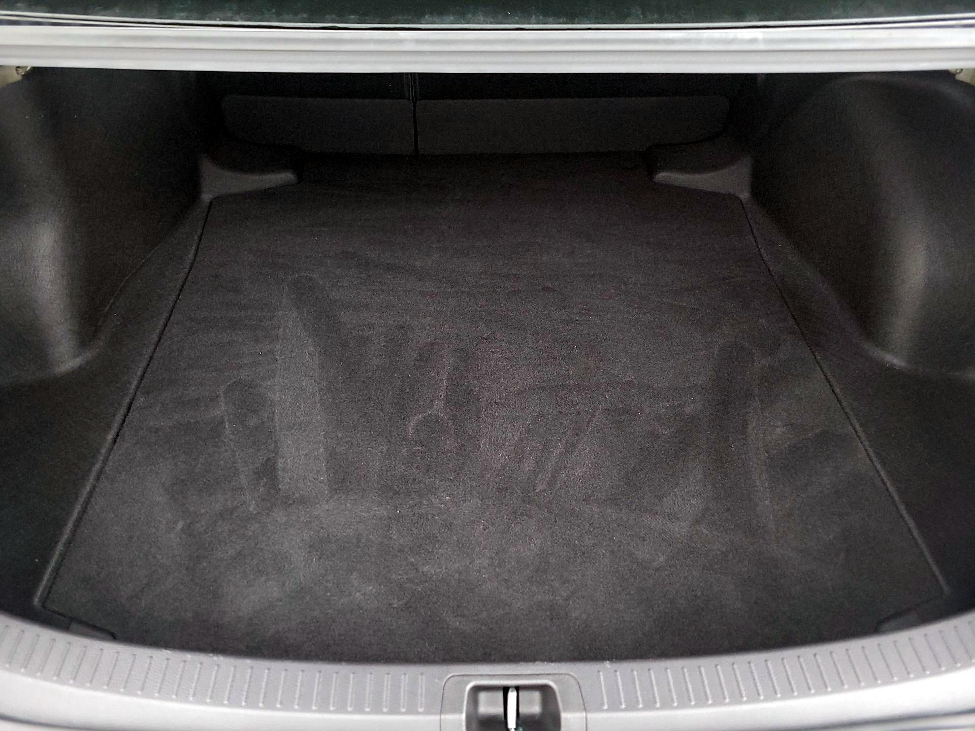 Thumbnail: 2023 Toyota Corolla - 20