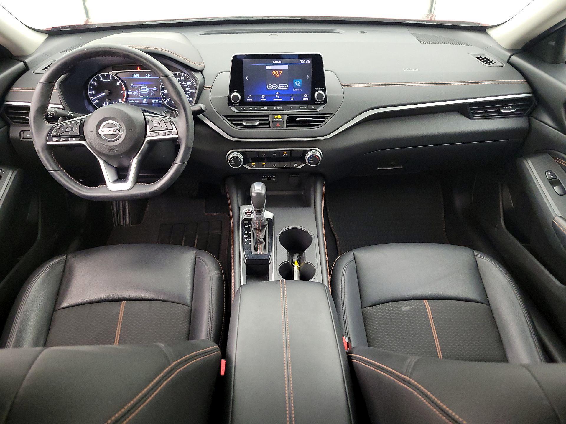 Thumbnail: 2021 Nissan Altima - 9