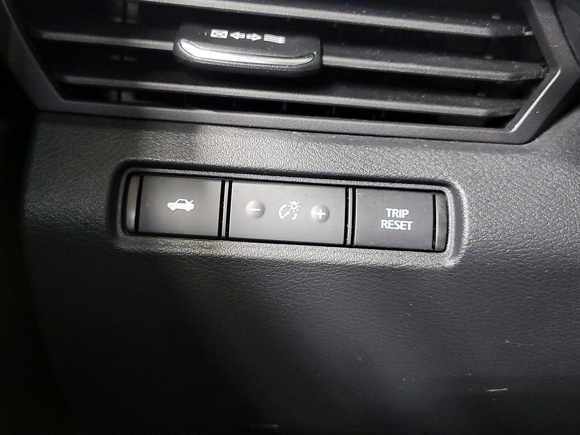 Thumbnail: 2021 Nissan Altima - 13