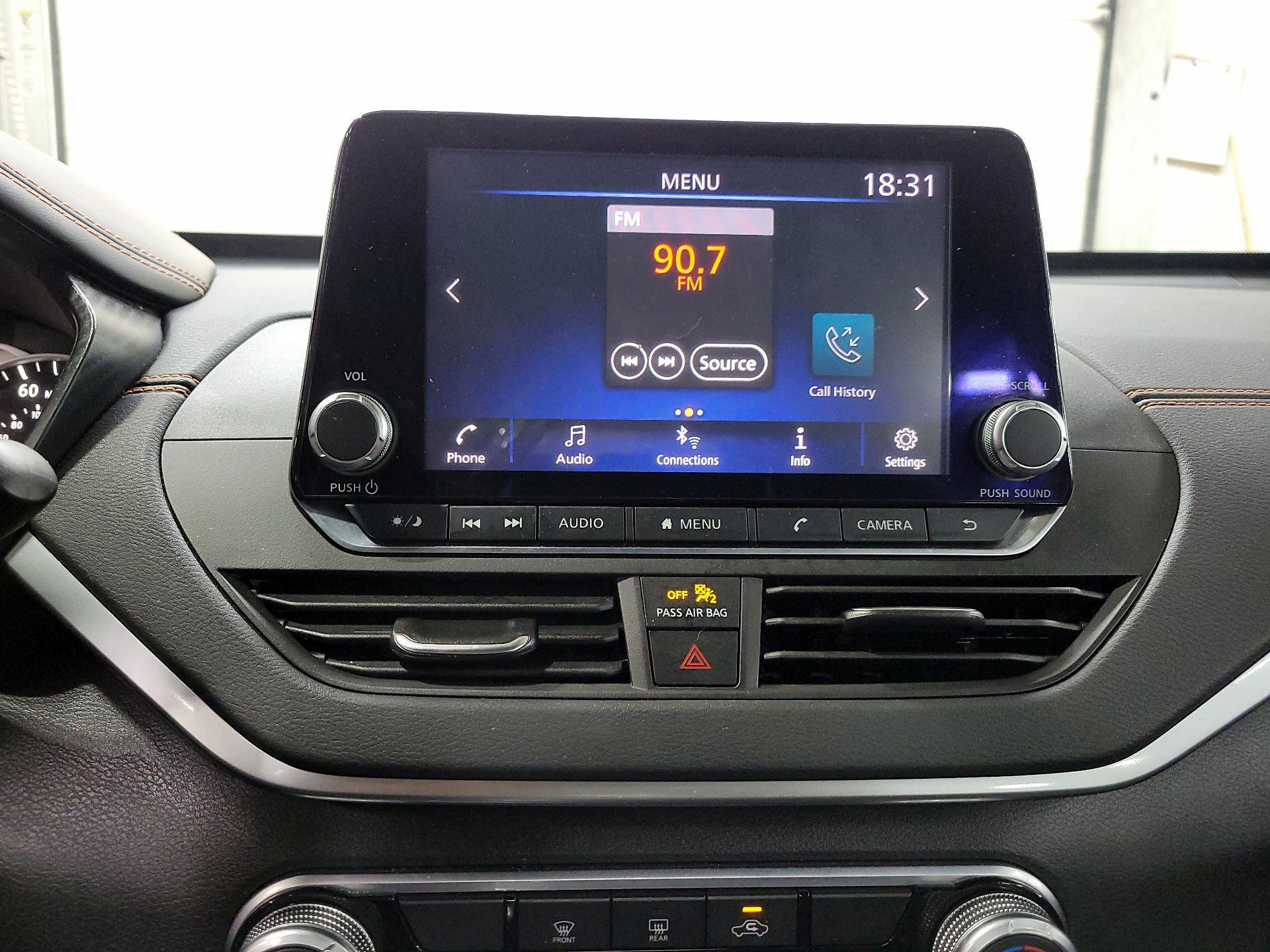 Thumbnail: 2021 Nissan Altima - 15