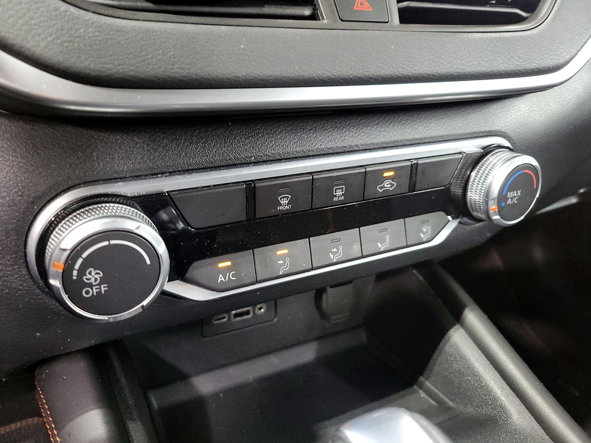 Thumbnail: 2021 Nissan Altima - 16