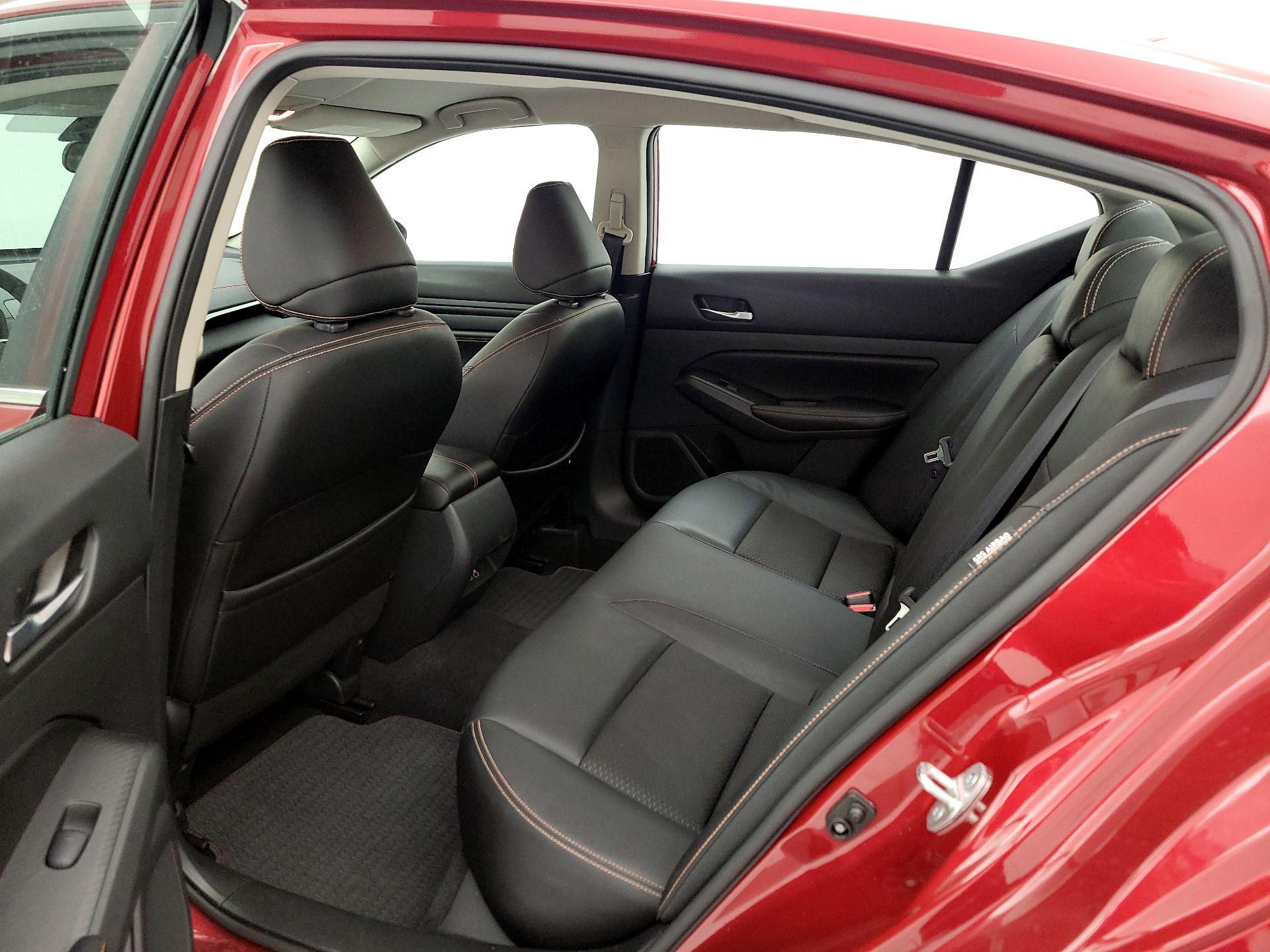 Thumbnail: 2021 Nissan Altima - 18