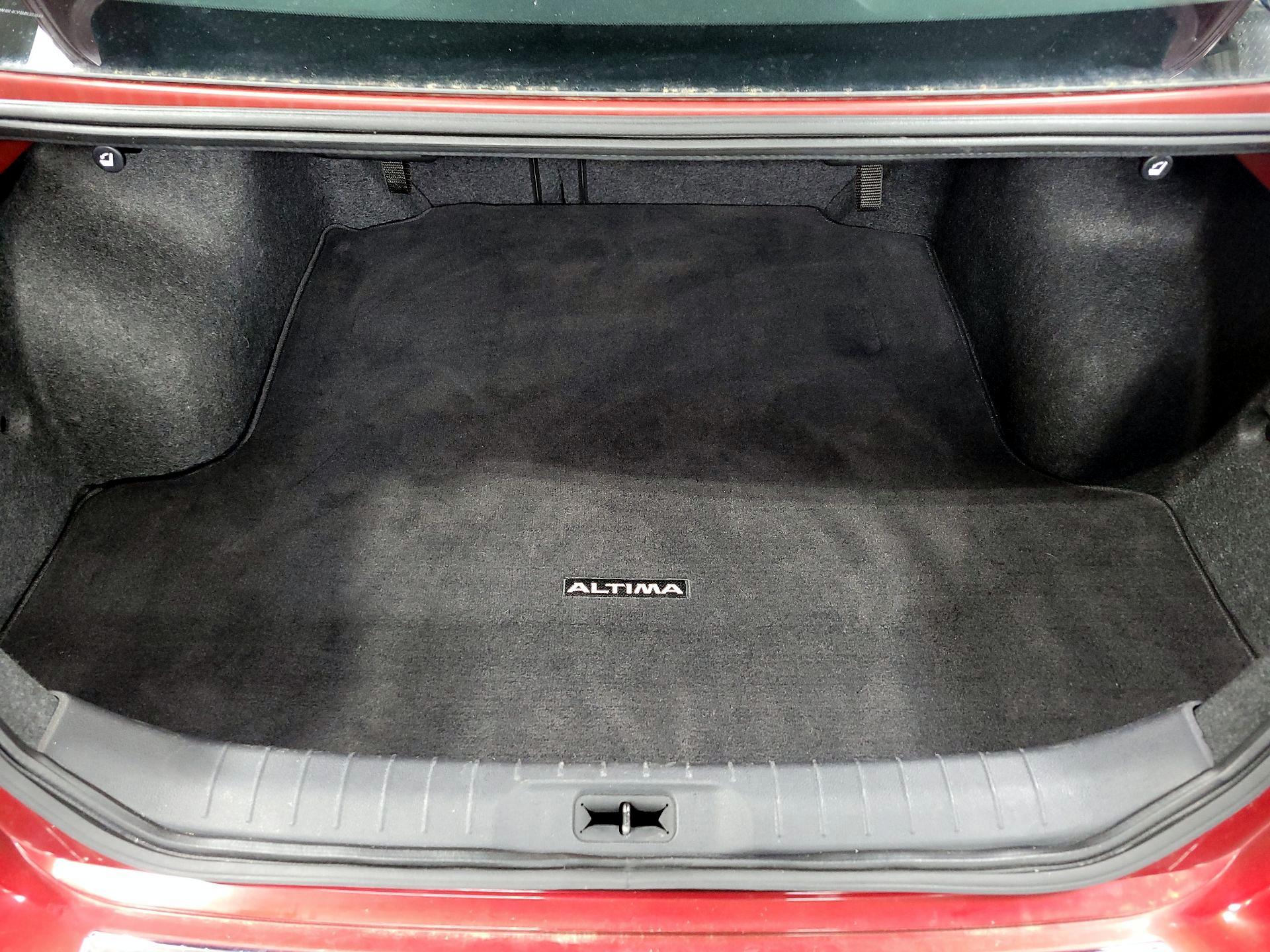 Thumbnail: 2021 Nissan Altima - 19