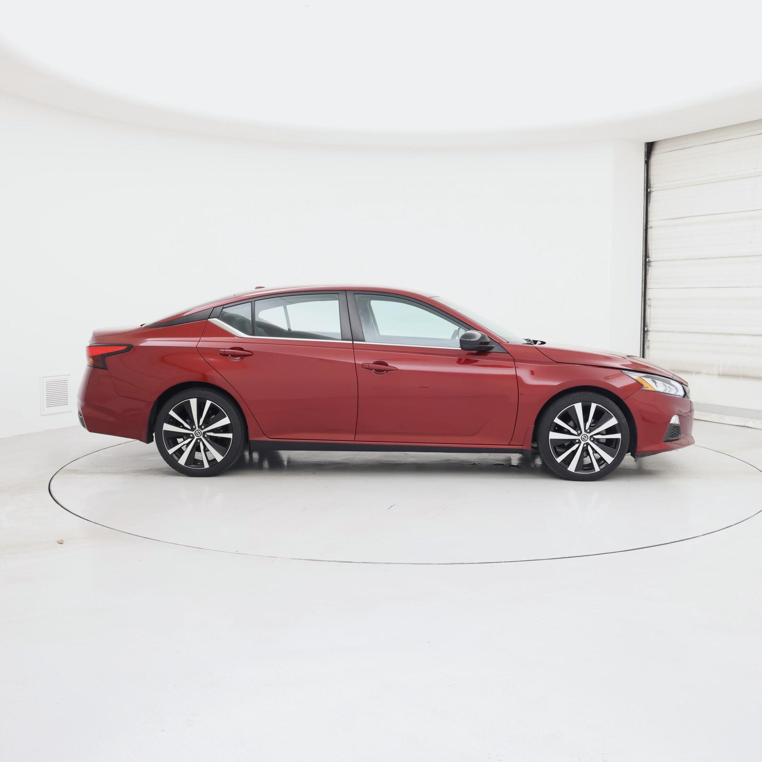 Thumbnail: 2021 Nissan Altima - 7