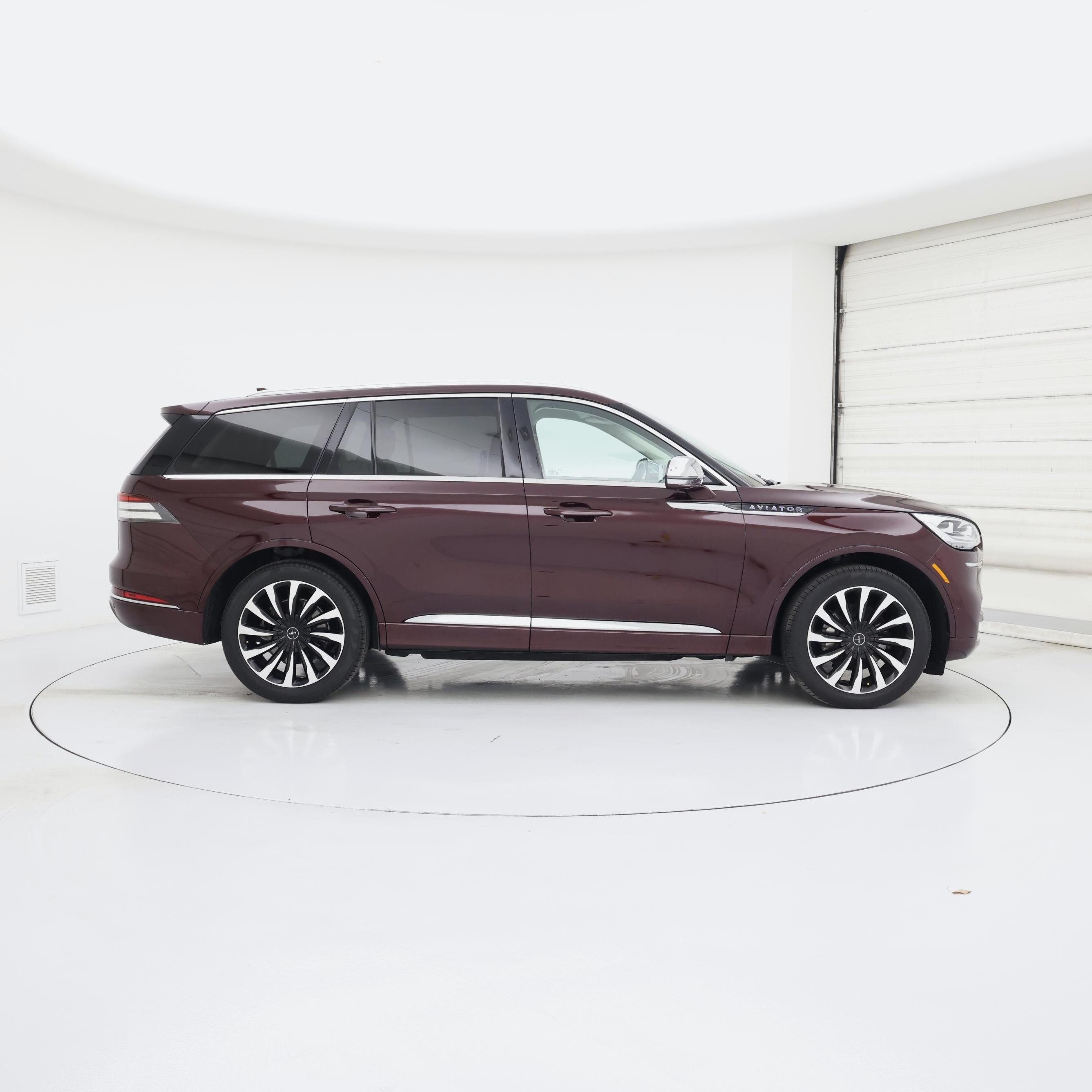 Thumbnail: 2020 Lincoln Aviator - 7