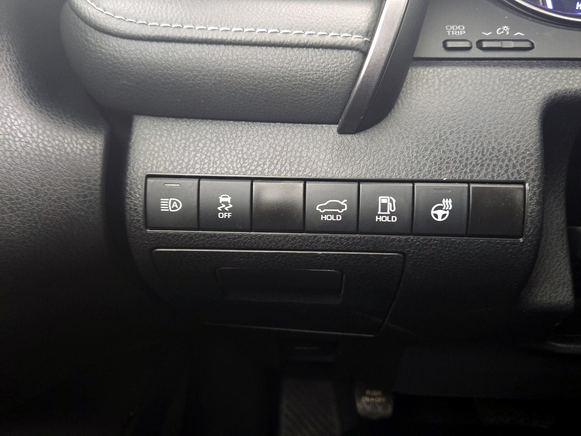 Thumbnail: 2023 Toyota Camry - 13