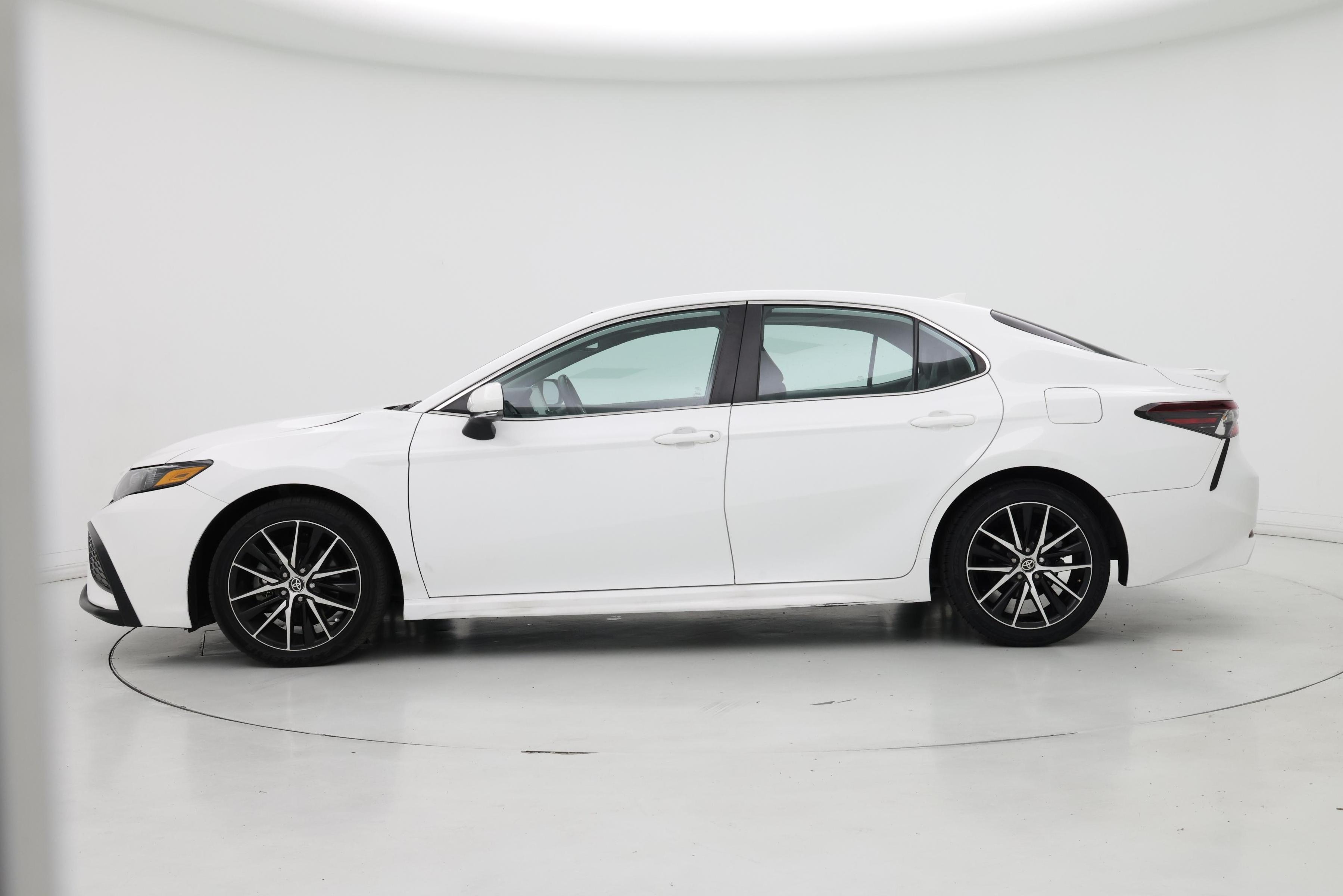 Thumbnail: 2023 Toyota Camry - 3