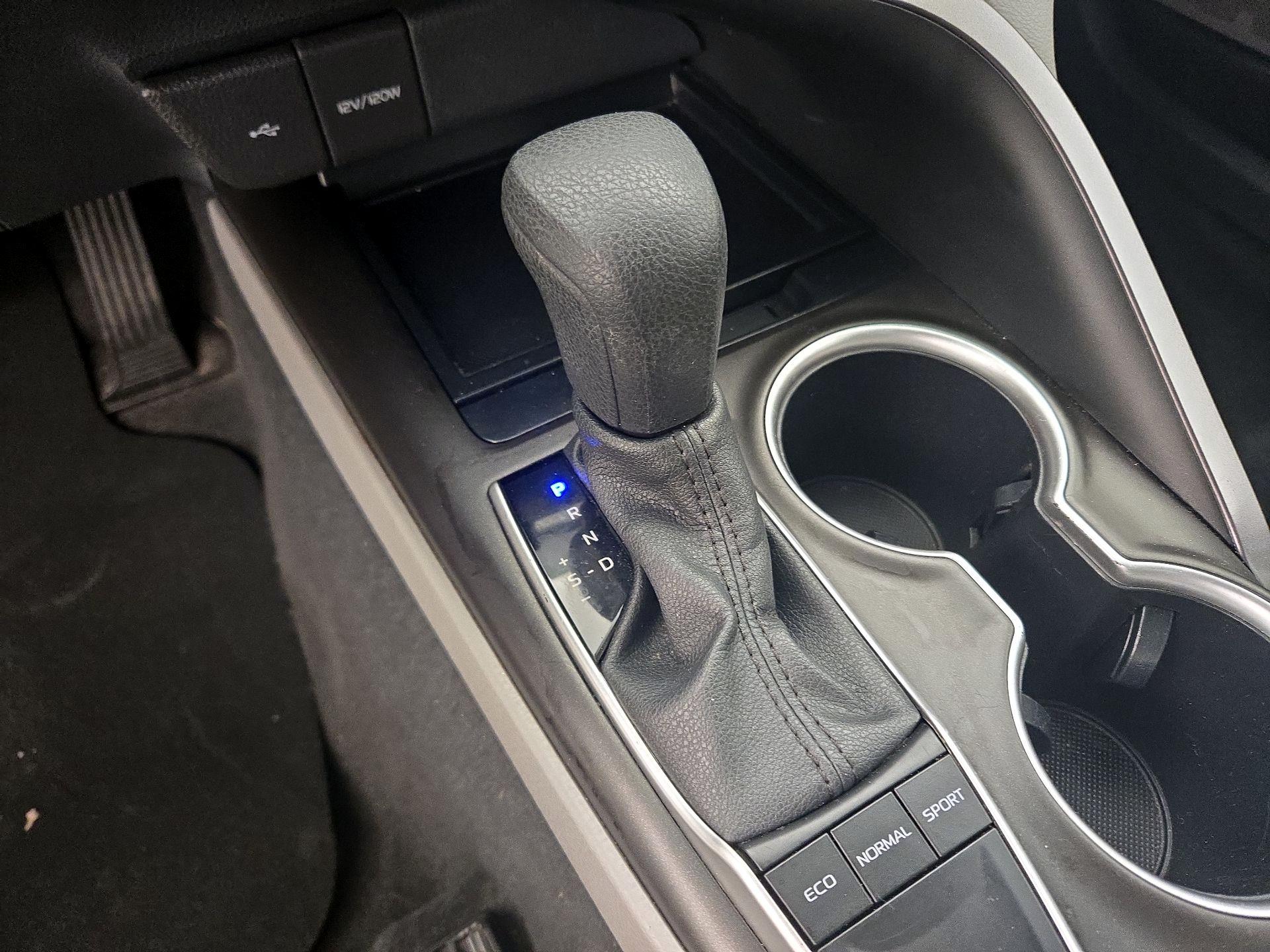 Thumbnail: 2023 Toyota Camry - 18