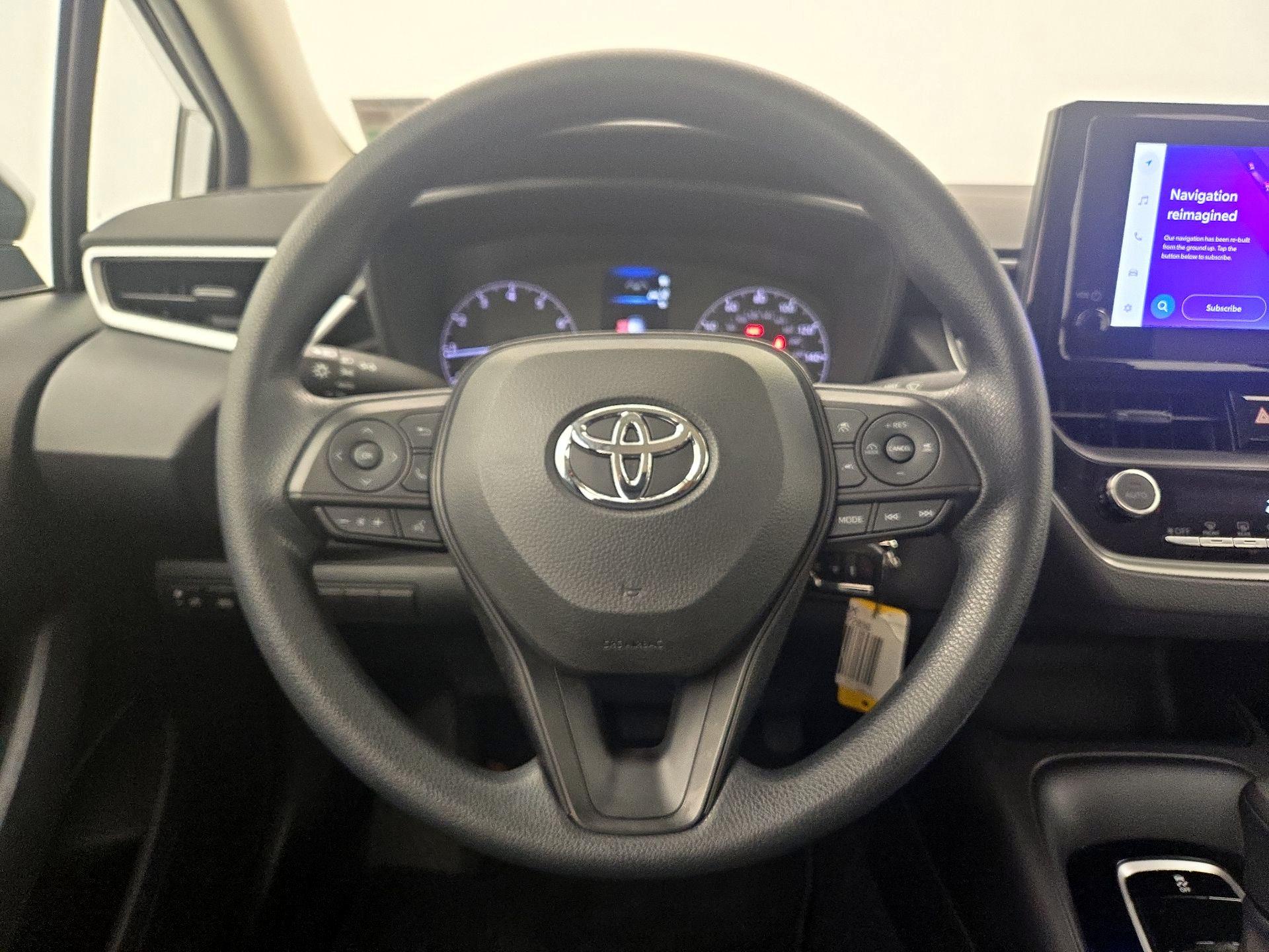 Thumbnail: 2023 Toyota Corolla - 10