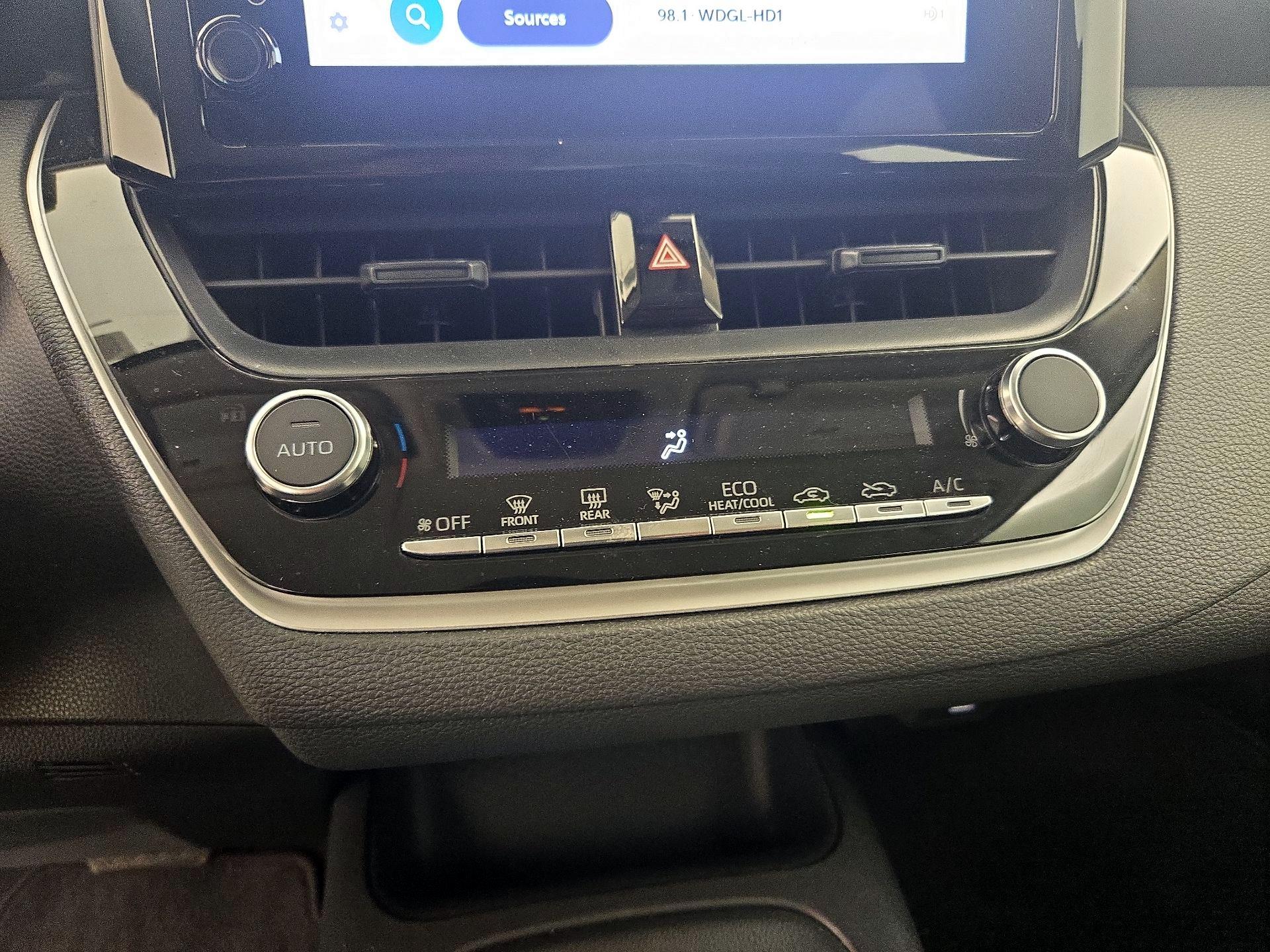 Thumbnail: 2023 Toyota Corolla - 17