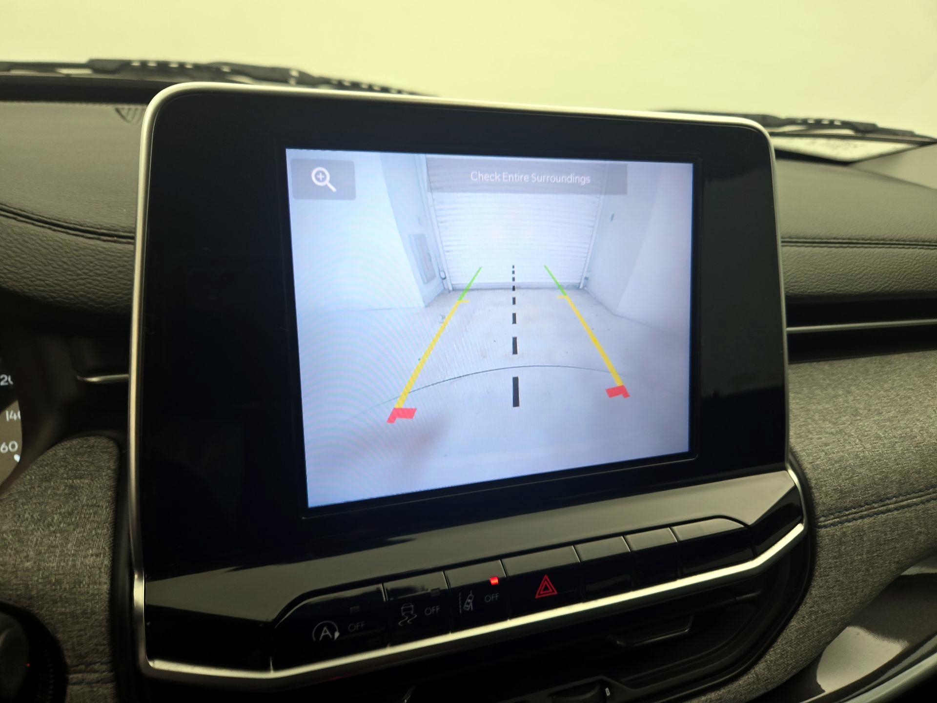 Thumbnail: 2022 Jeep Compass - 14